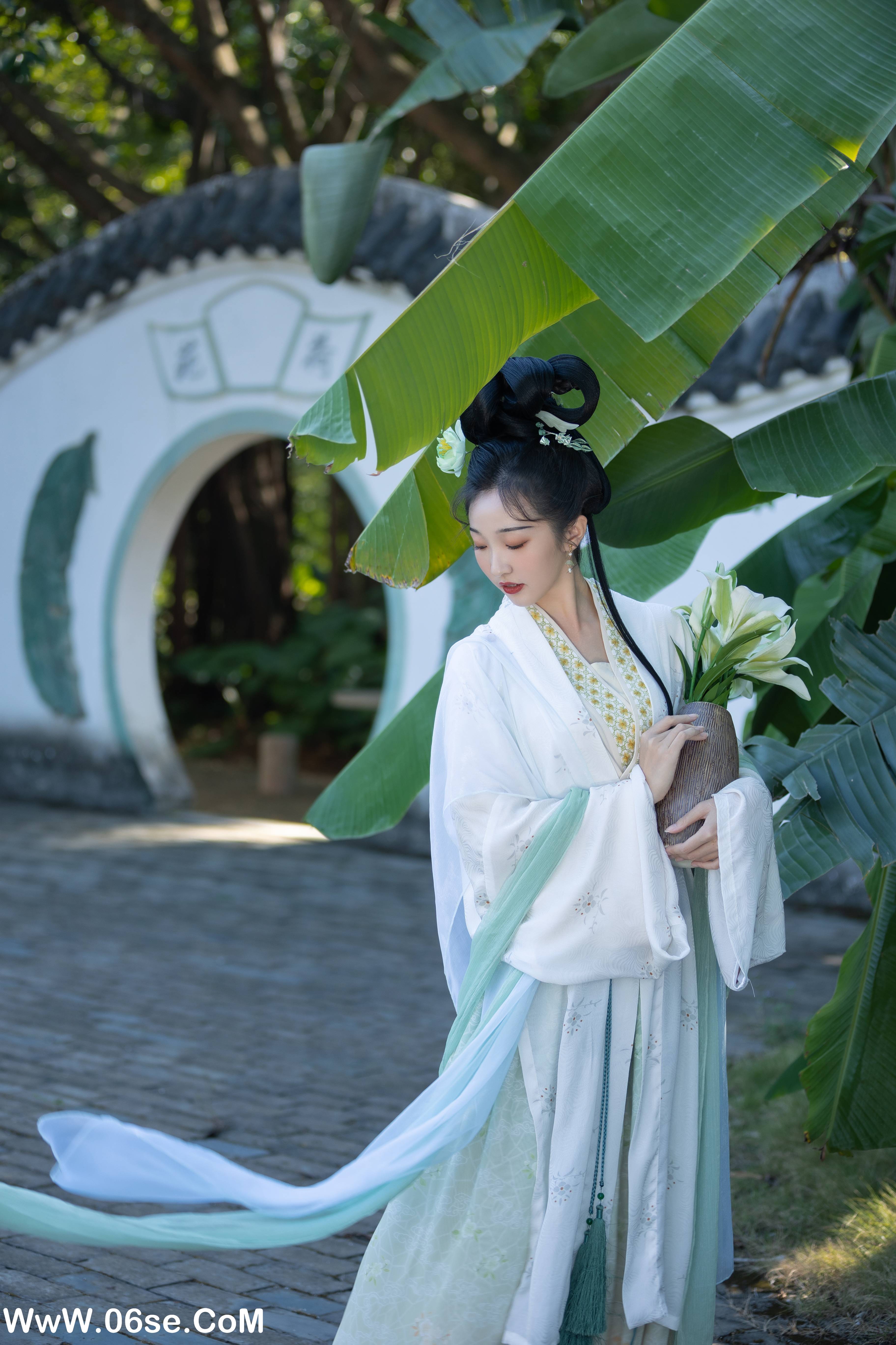 图片[34]-[YITUYU艺图语]2022.11.17 绿了芭蕉 丸子有只猫[33+1P／331MB]-六色网