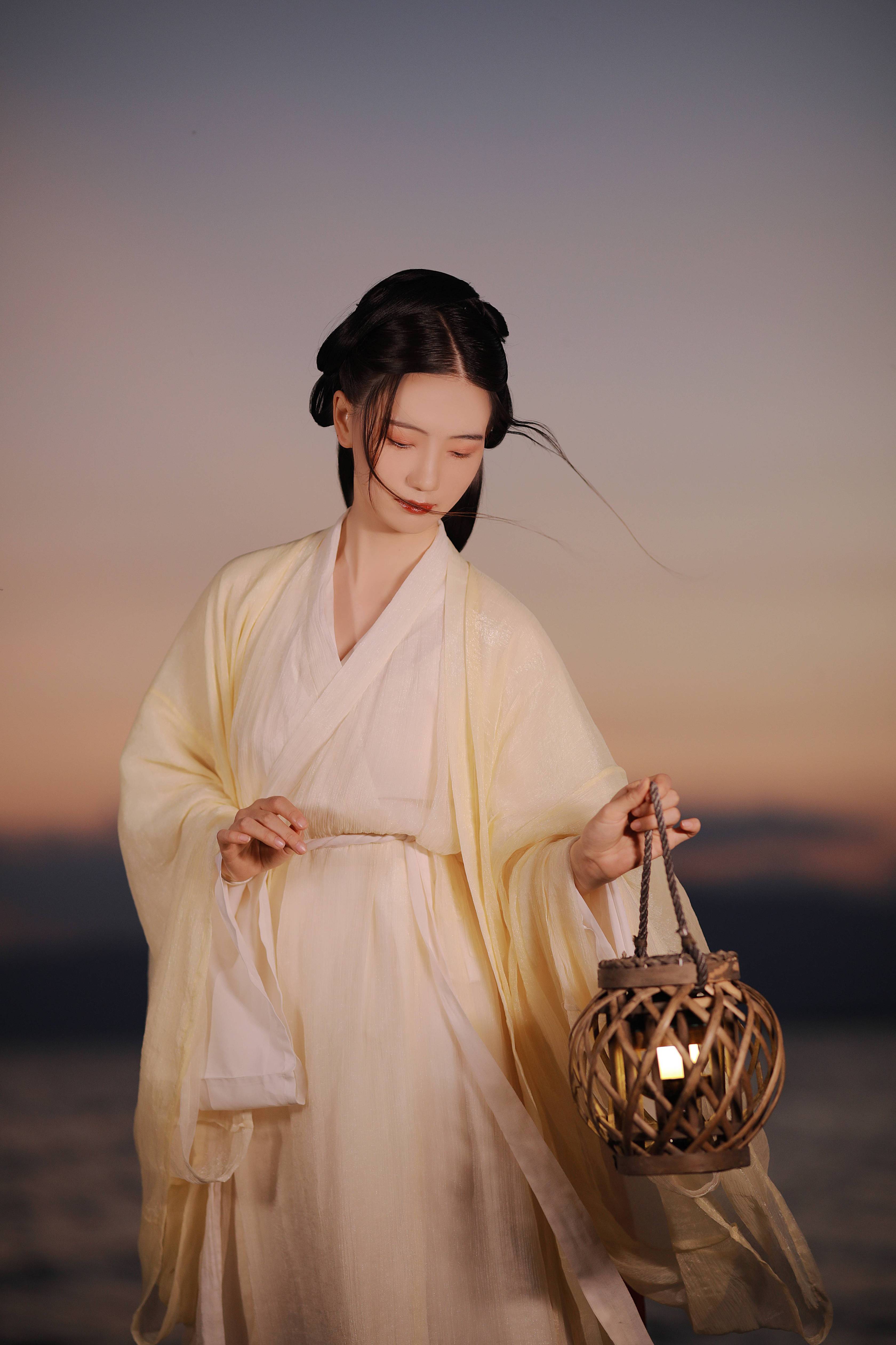 图片[25]-[YITUYU艺图语]2022.08.24 山月不知心底事 Z[29+1P／524MB]-六色网