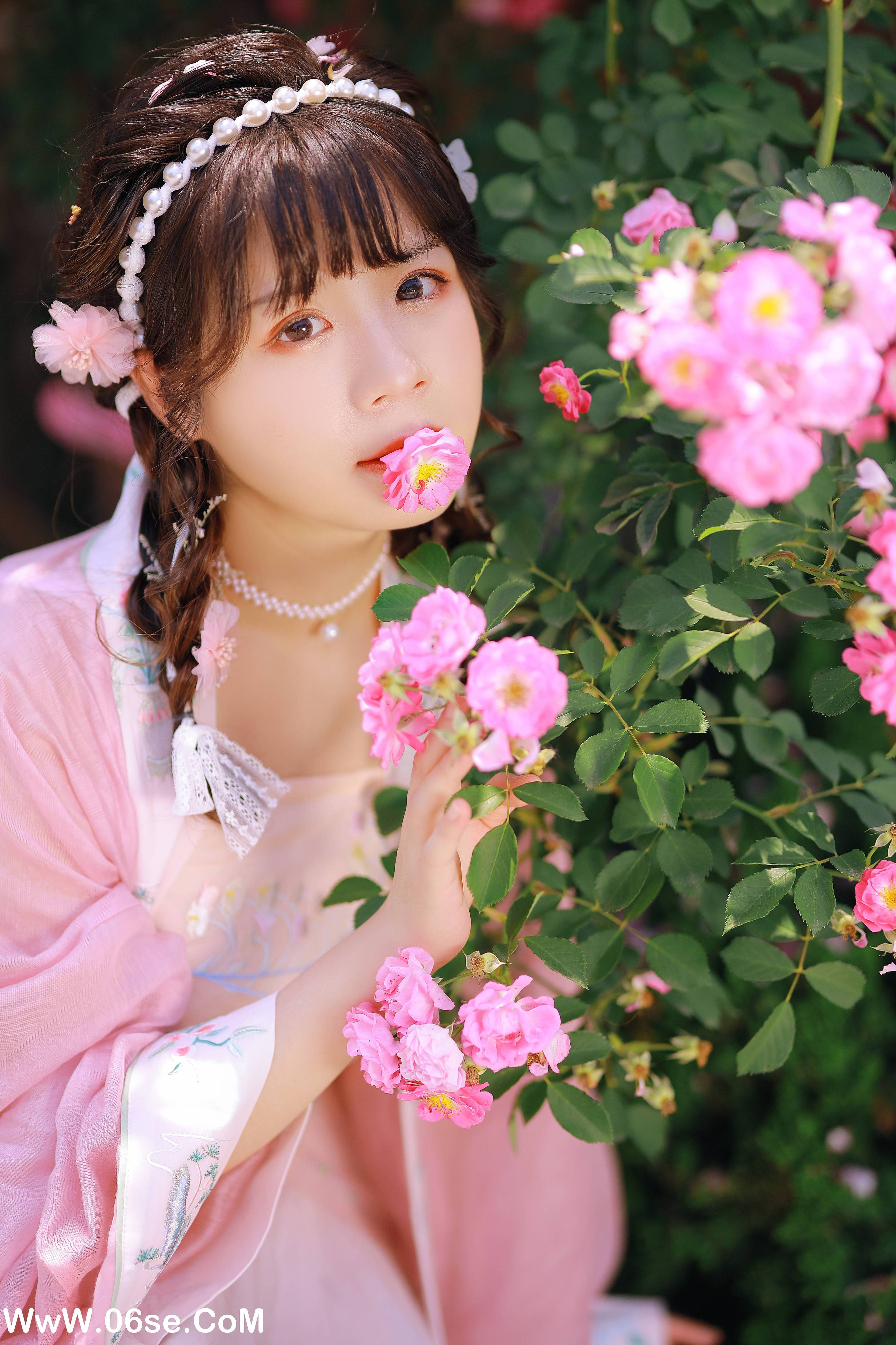 图片[6]-[YITUYU艺图语]2022.08.20 吻花香 Suky喜欢软绵绵毛茸茸的团子[25+1P／205MB]-六色网