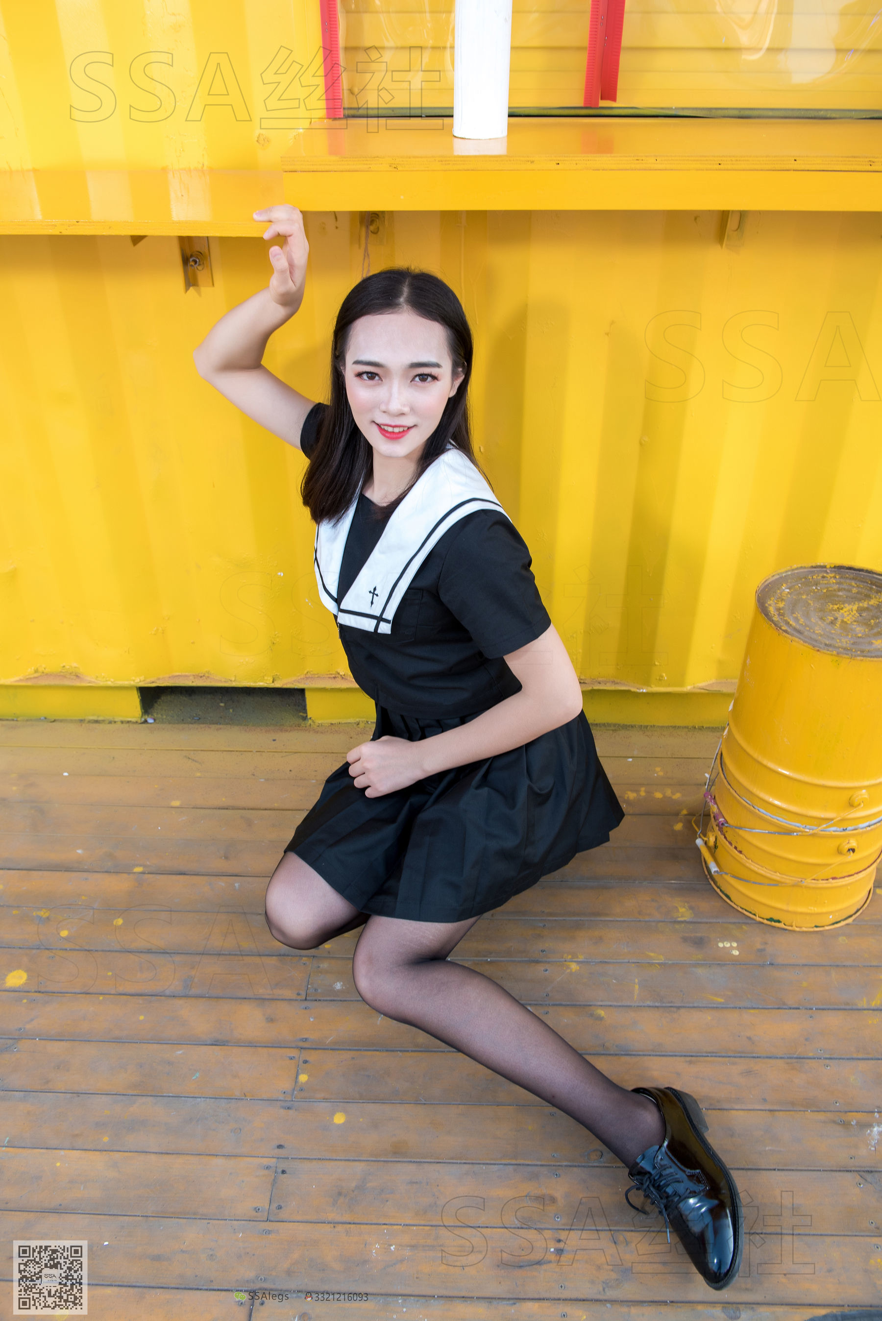 [SSA丝社]超清写真_No.049_笑容甜美小凤_逛街回家沙发小憩-写真图集共93P 1