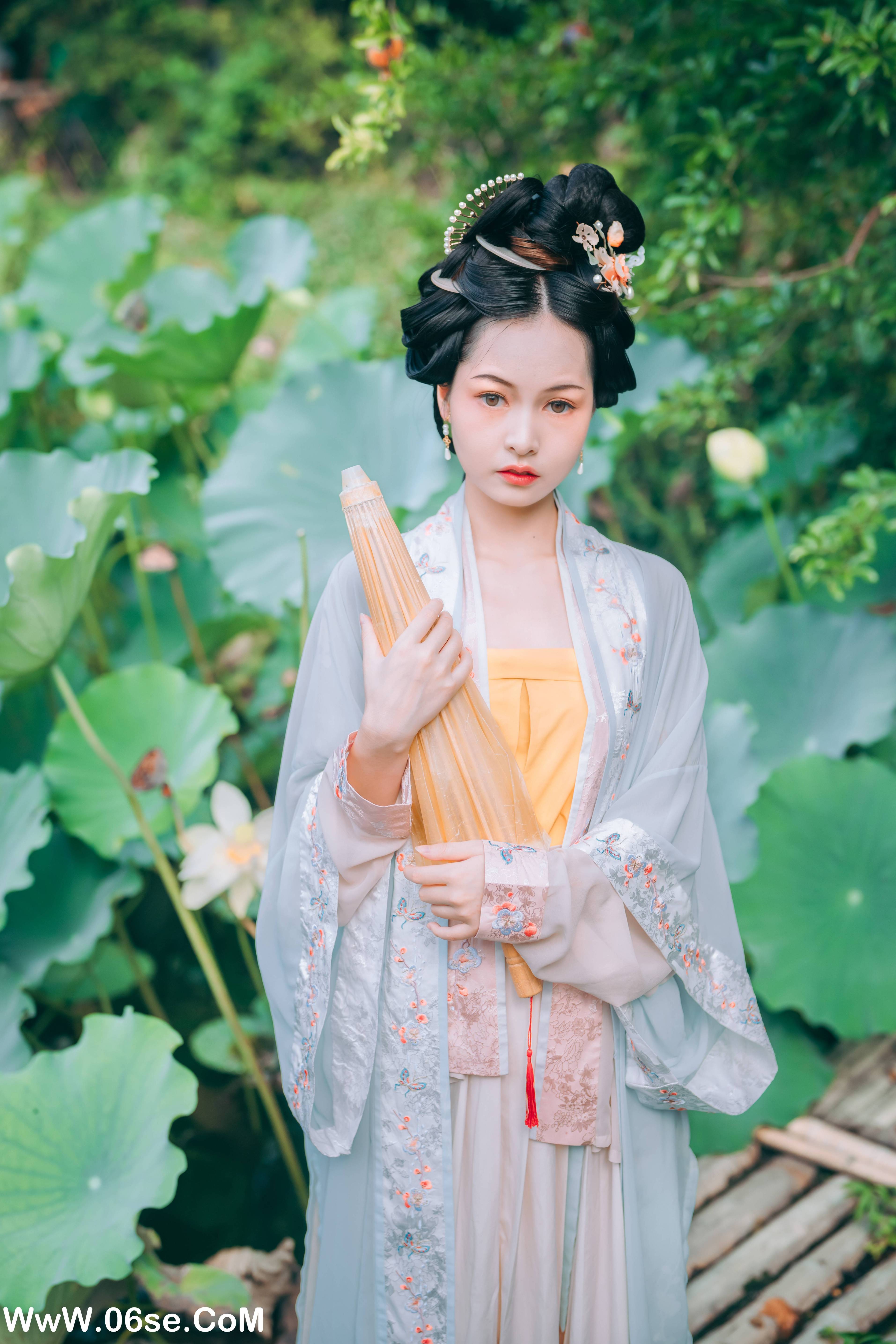 图片[24]-[YITUYU艺图语]2022.10.28 游园惊梦 兔子Zzz不吃胡萝卜&黄舒绮_suki[32+1P／145MB]-六色网