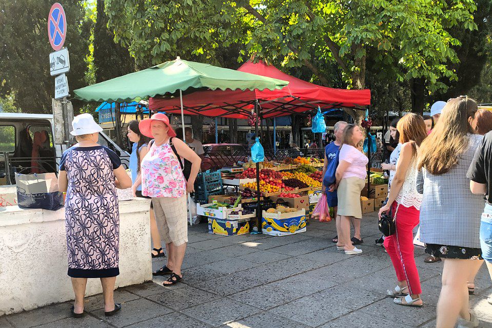 Ярмарка в ялте в апреле