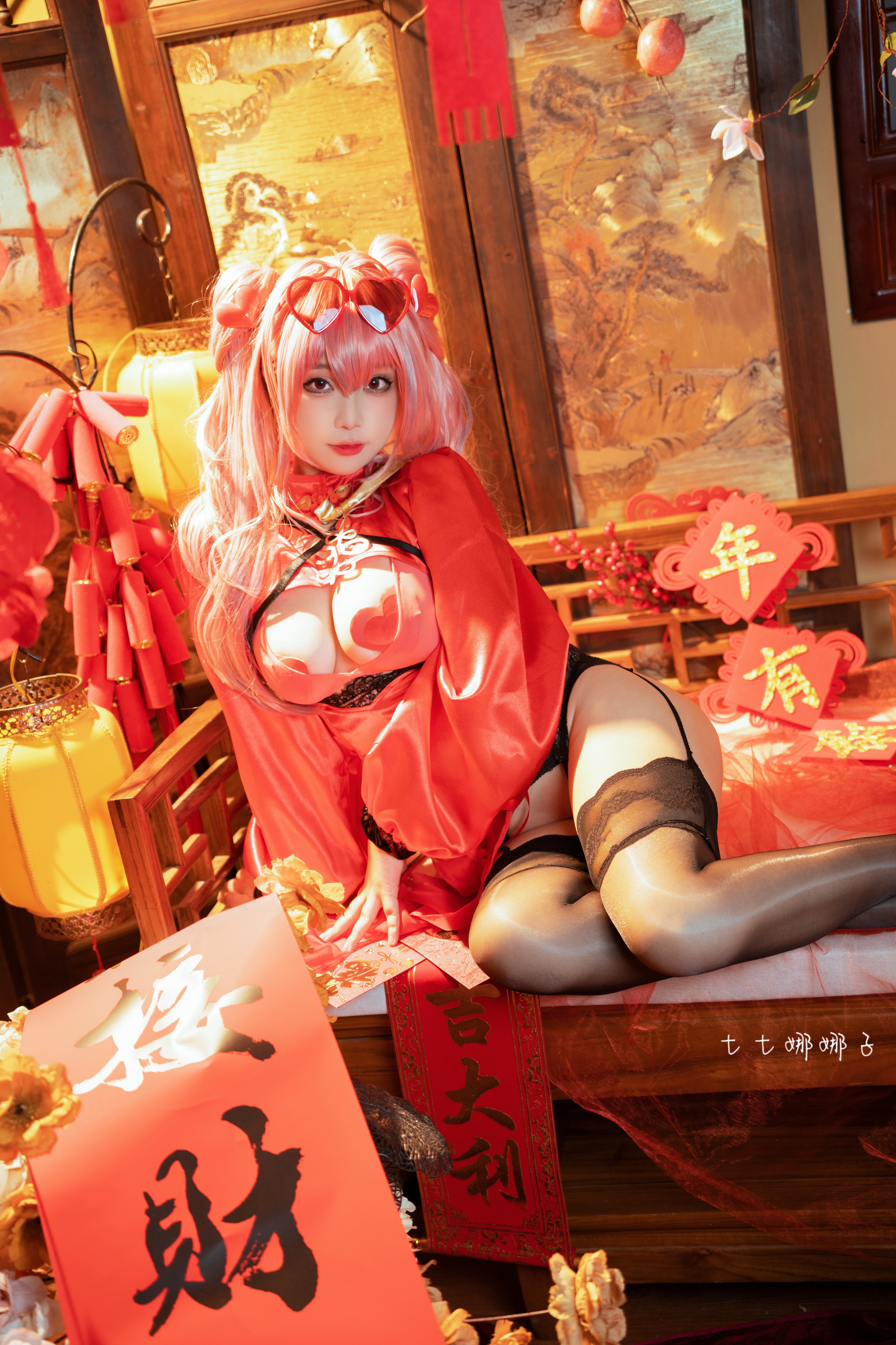 七七娜娜子 布莱默顿新春旗袍 [108P6V-770MB] 61