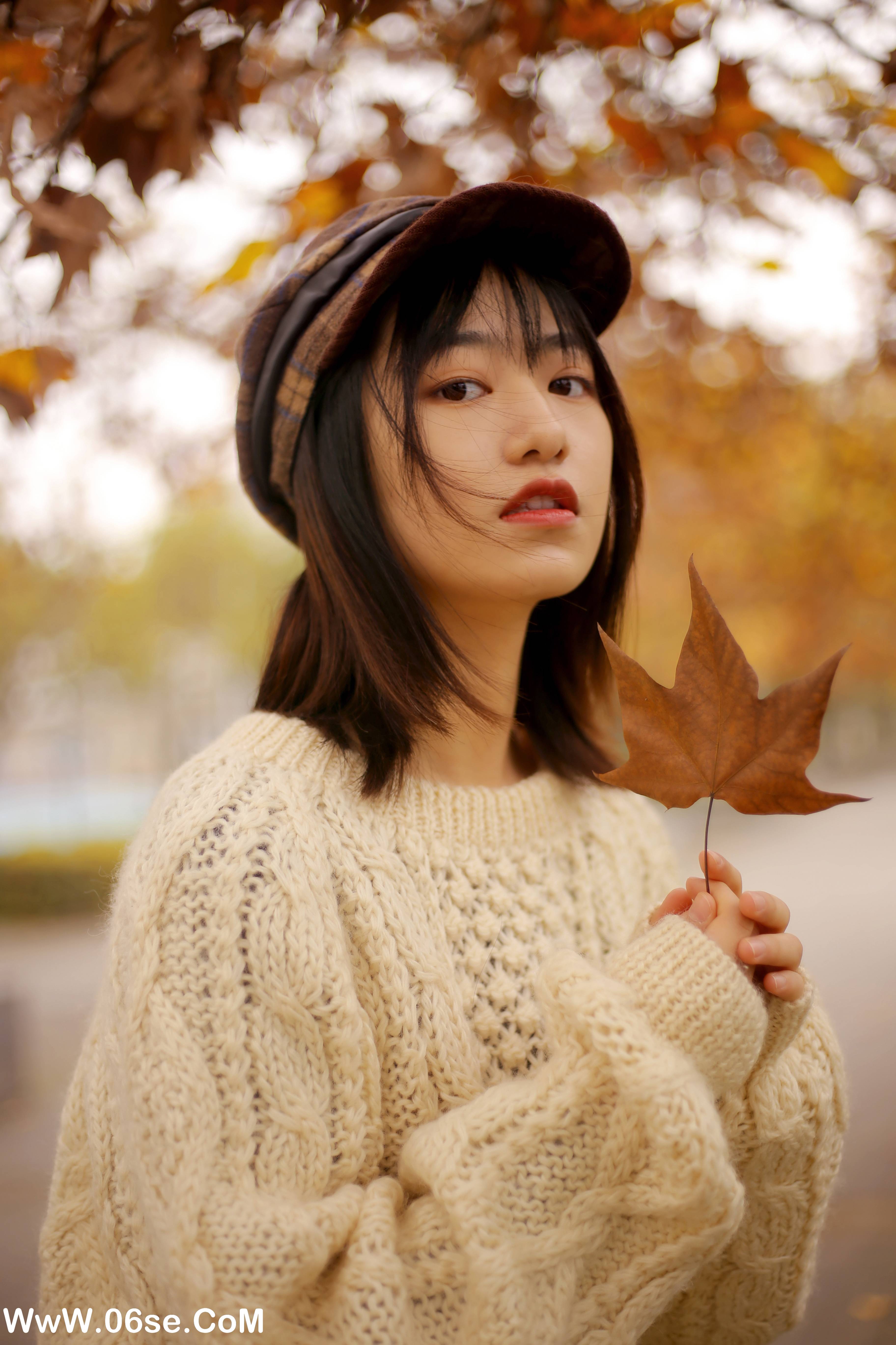 图片[12]-[YITUYU艺图语]2022.10.03 枫叶 panniling[29+1P／346MB]-六色网