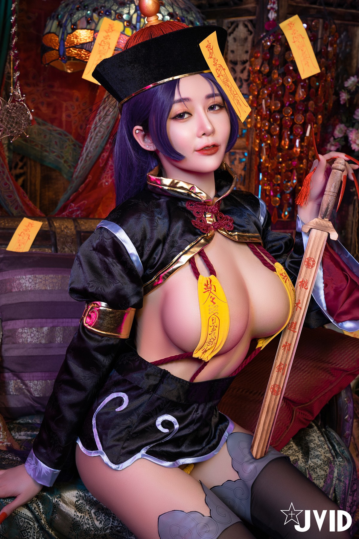 菰蒲風動縱斜影，殭屍奶光《安希》膣得液滿！見我發情——香希趕屍霊幻道士 X 最胸妖怪キョンシー Zombie sex folklore Set.01 46