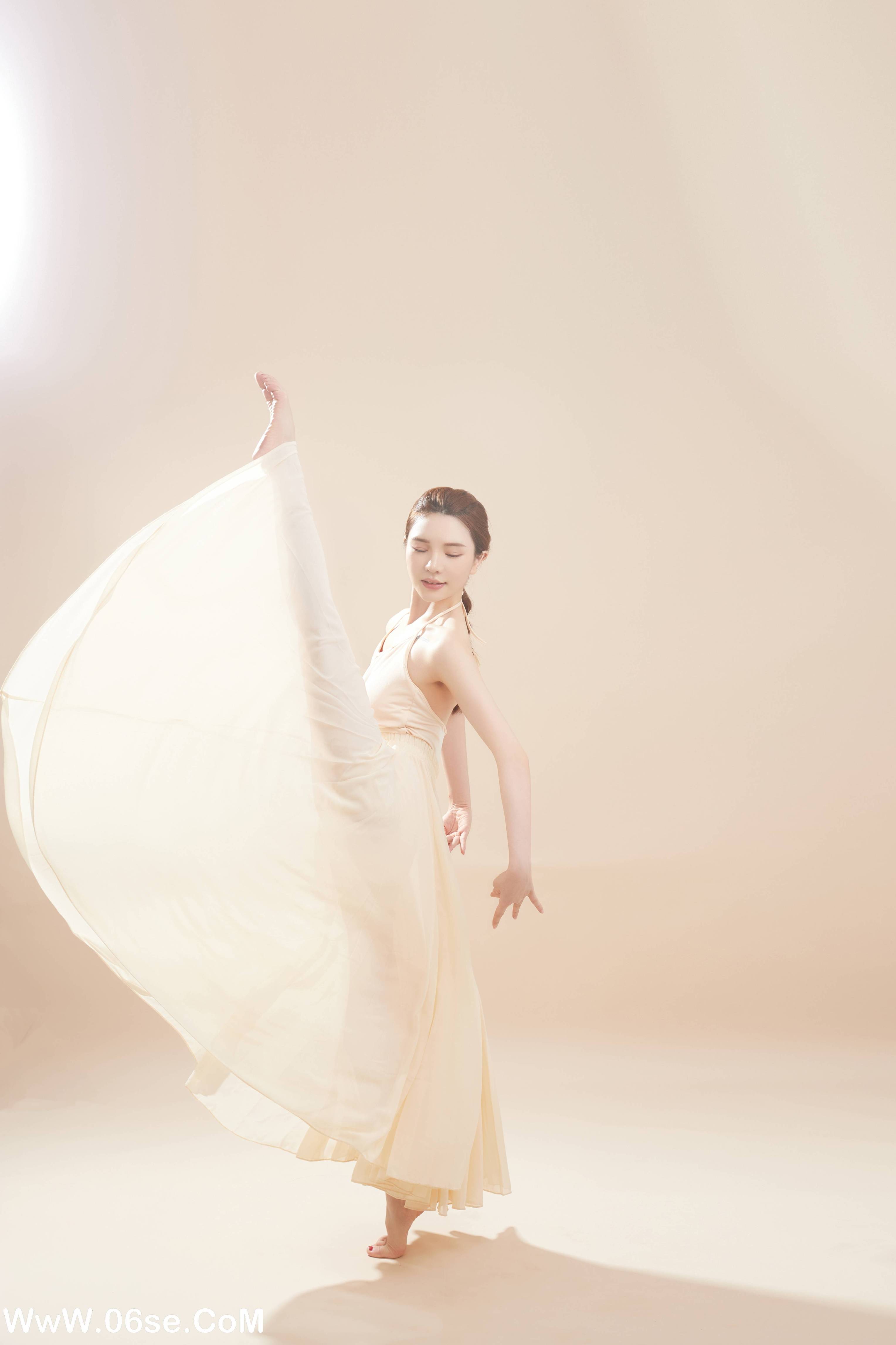 图片[21]-[YITUYU艺图语]2022.09.19 纱裙 傲娇君[21+1P／119MB]-六色网