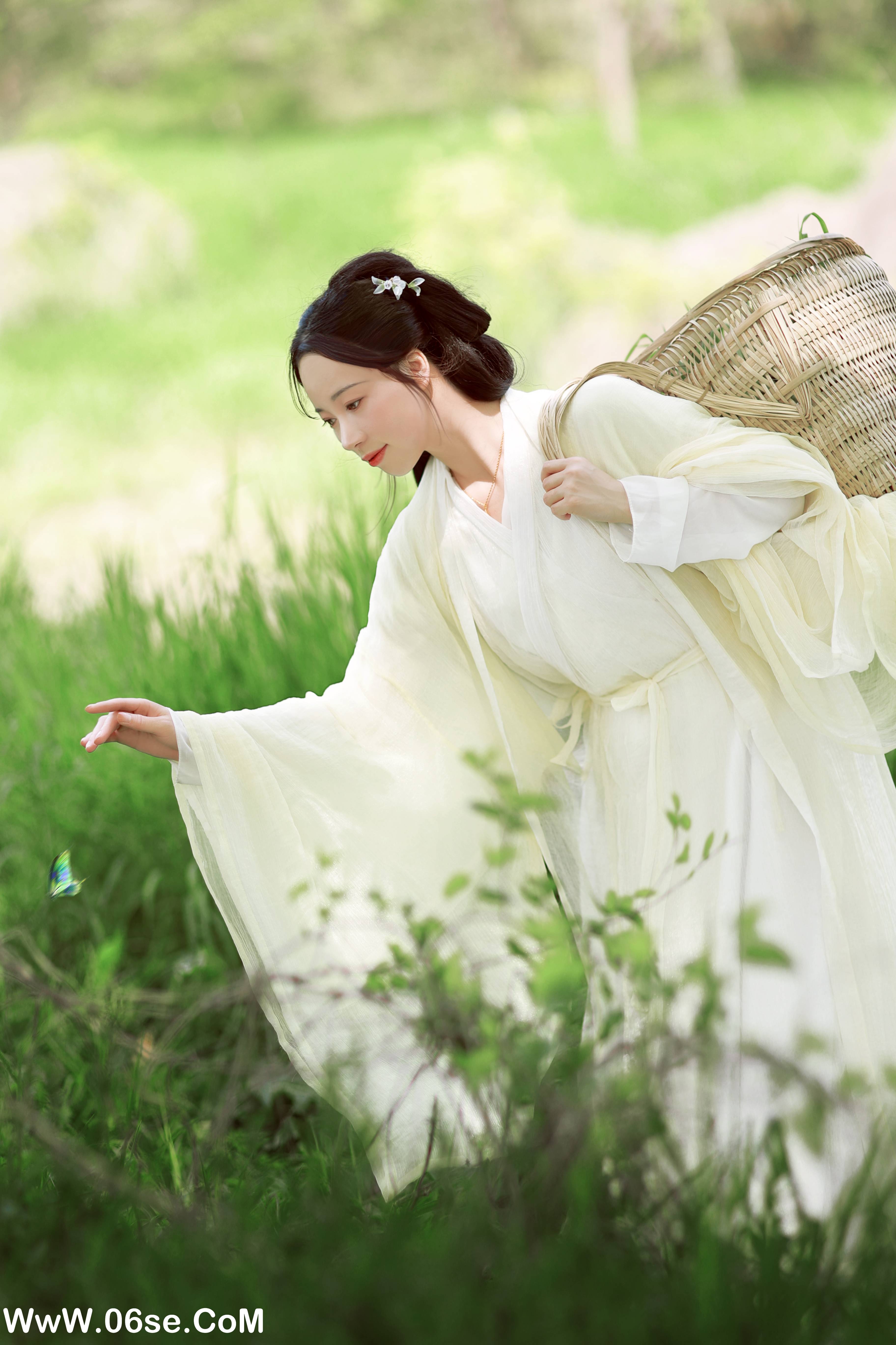 图片[21]-[YITUYU艺图语]2022.05.11 踏青 笑笑[25P-195.11 MB]-六色网