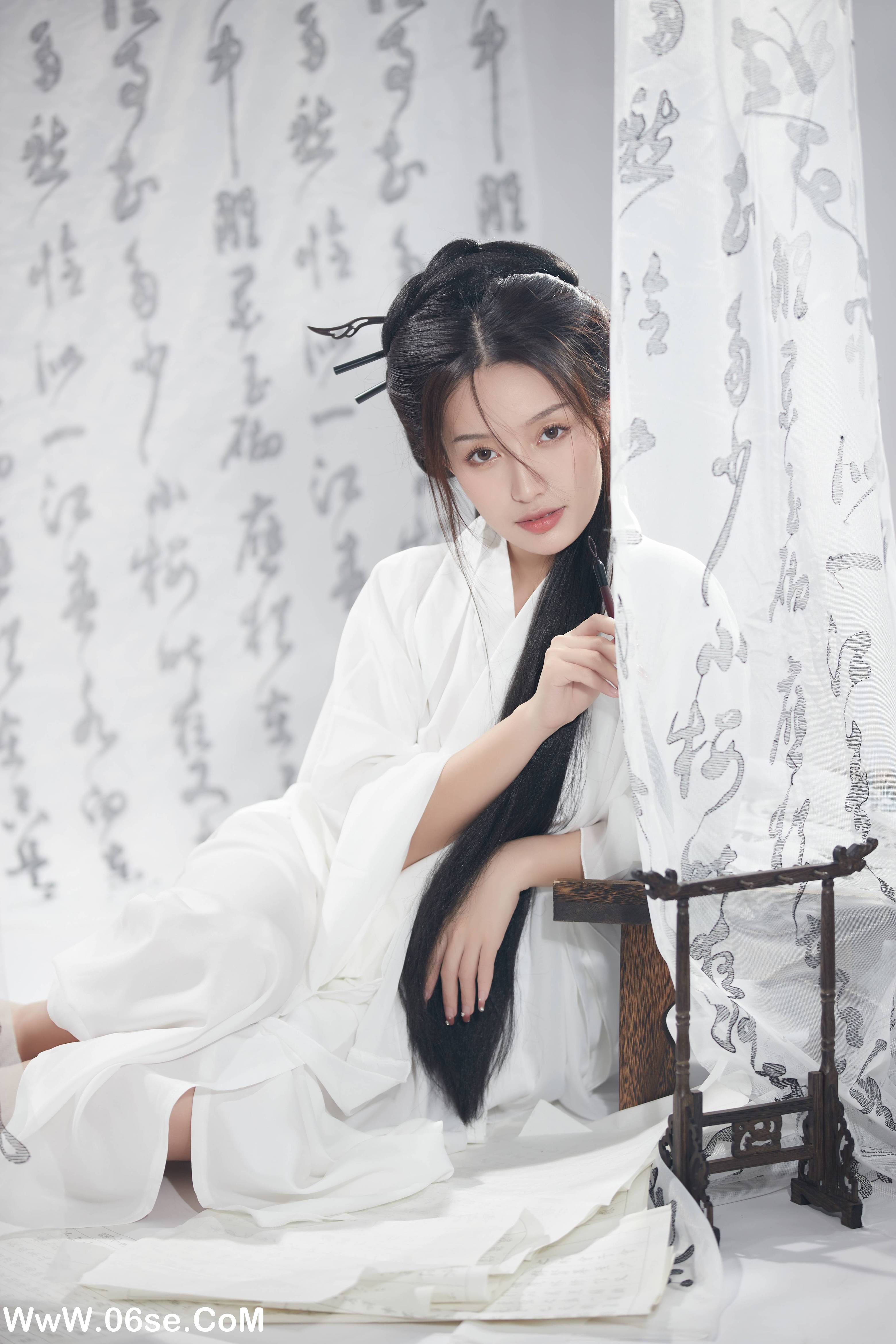 图片[37]-[YITUYU艺图语]2022.10.11 无关风月 柠萌婧啊[39+1P／394MB]-六色网