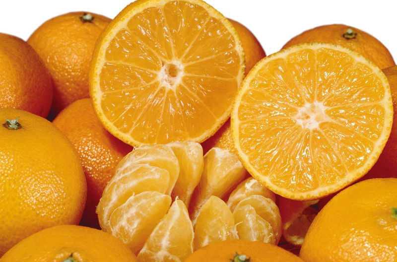 Польза апельсина для мужчин. Апельсины польза и вред для здоровья. Апельсин польза. Польза апельсина для организма женщины. Апельсин польза и вред для женщин.
