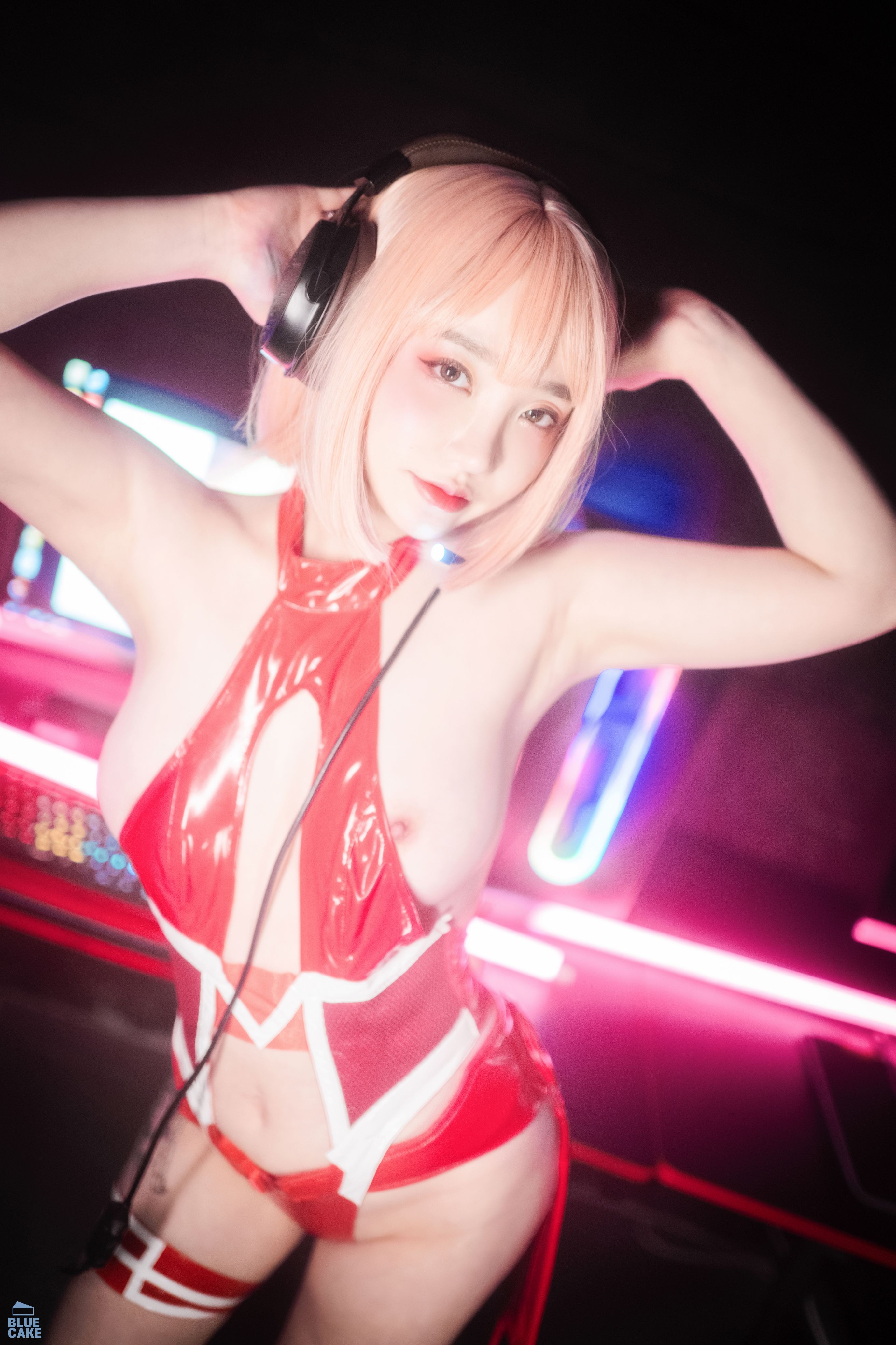 孙乐乐 Code 002 Mini 74