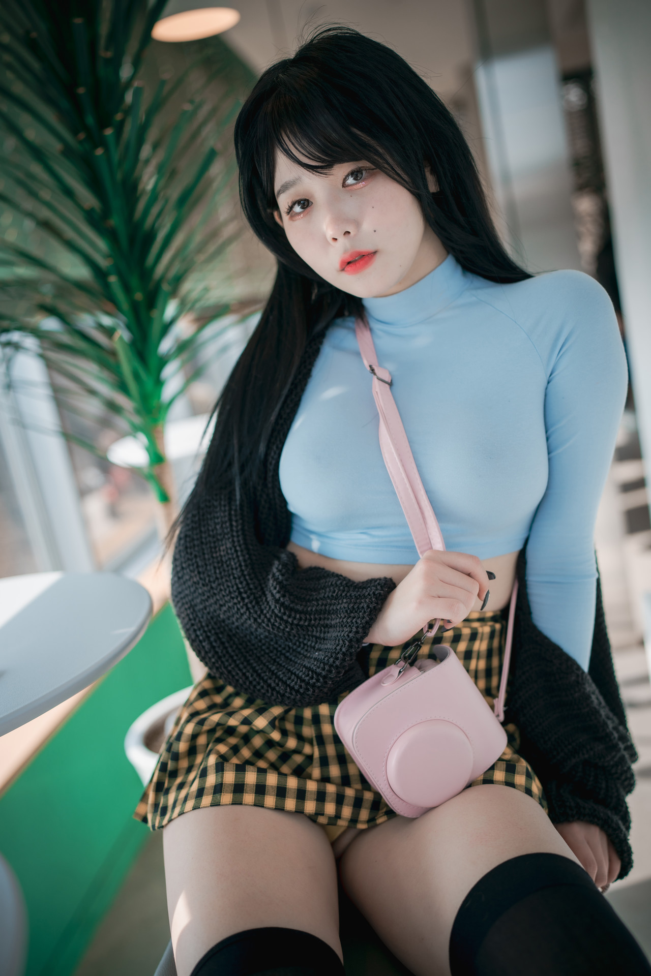 ZIA.Kwon 권지아, [DJAWA] Early Spring Walk in March Set.02 50