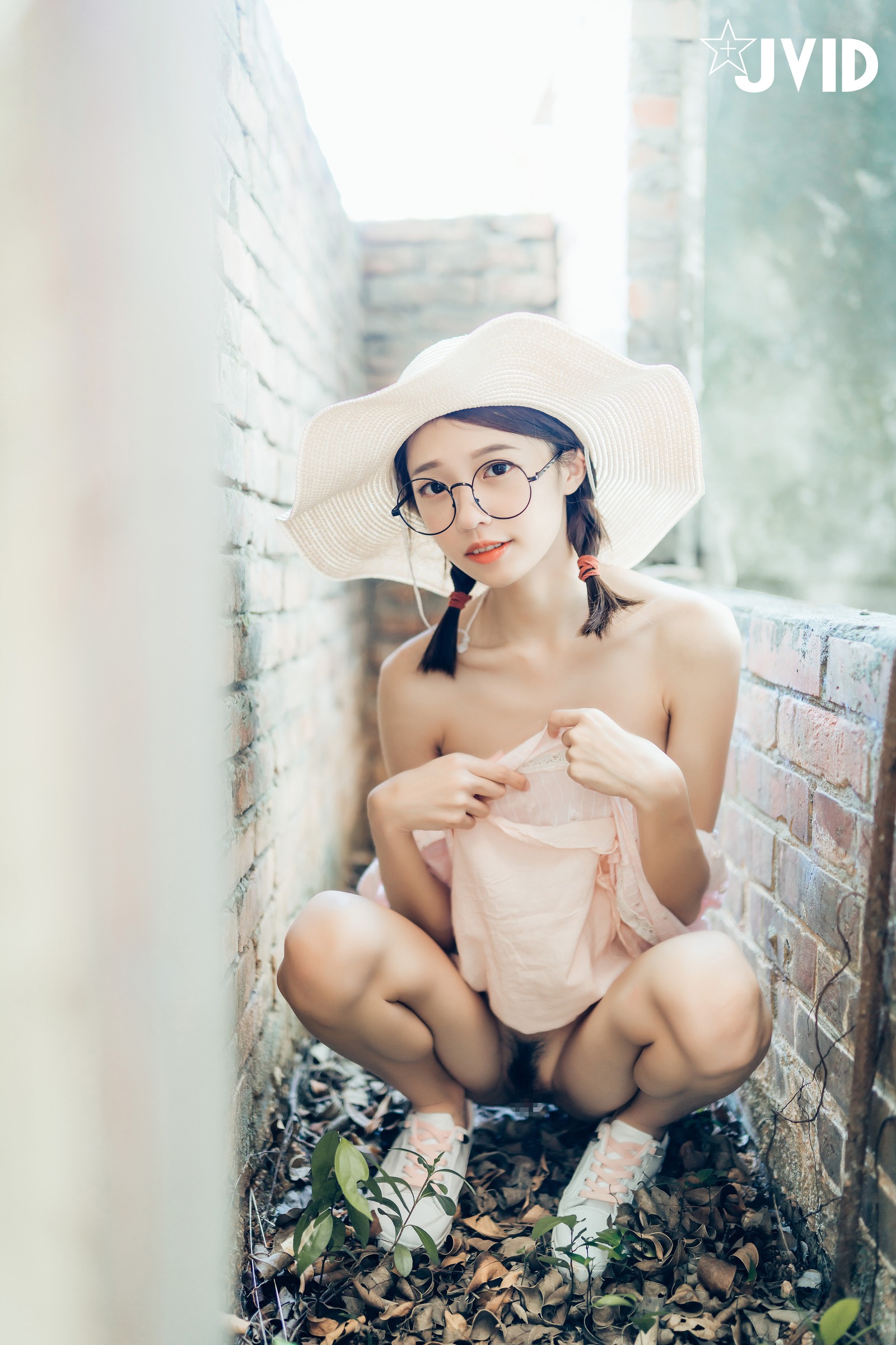 JVID -抓精虫的小女孩-妍妍 11