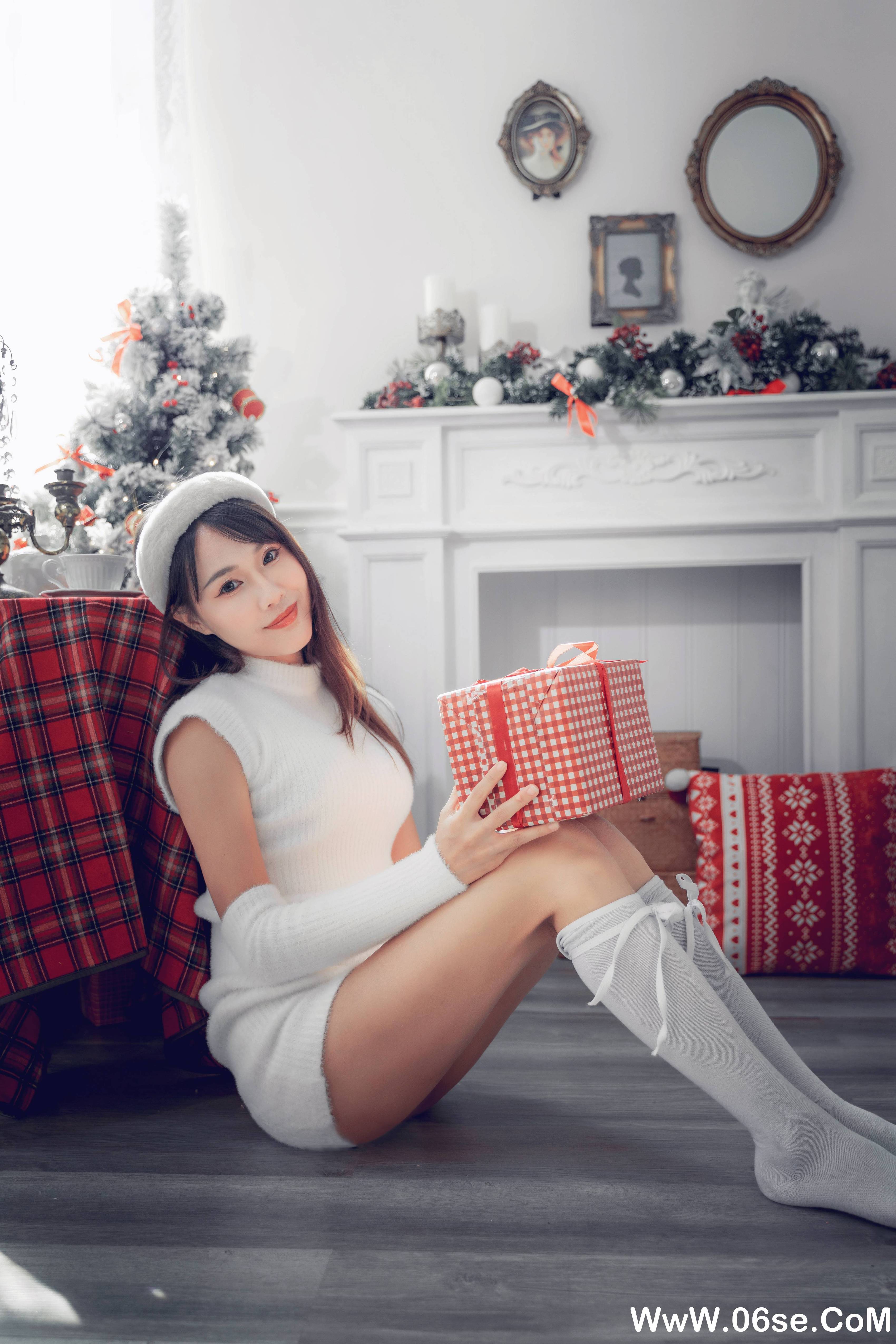 图片[7]-[YITUYU艺图语]2021.12.21 圣诞少女 lin[41+1P／446MB]-六色网