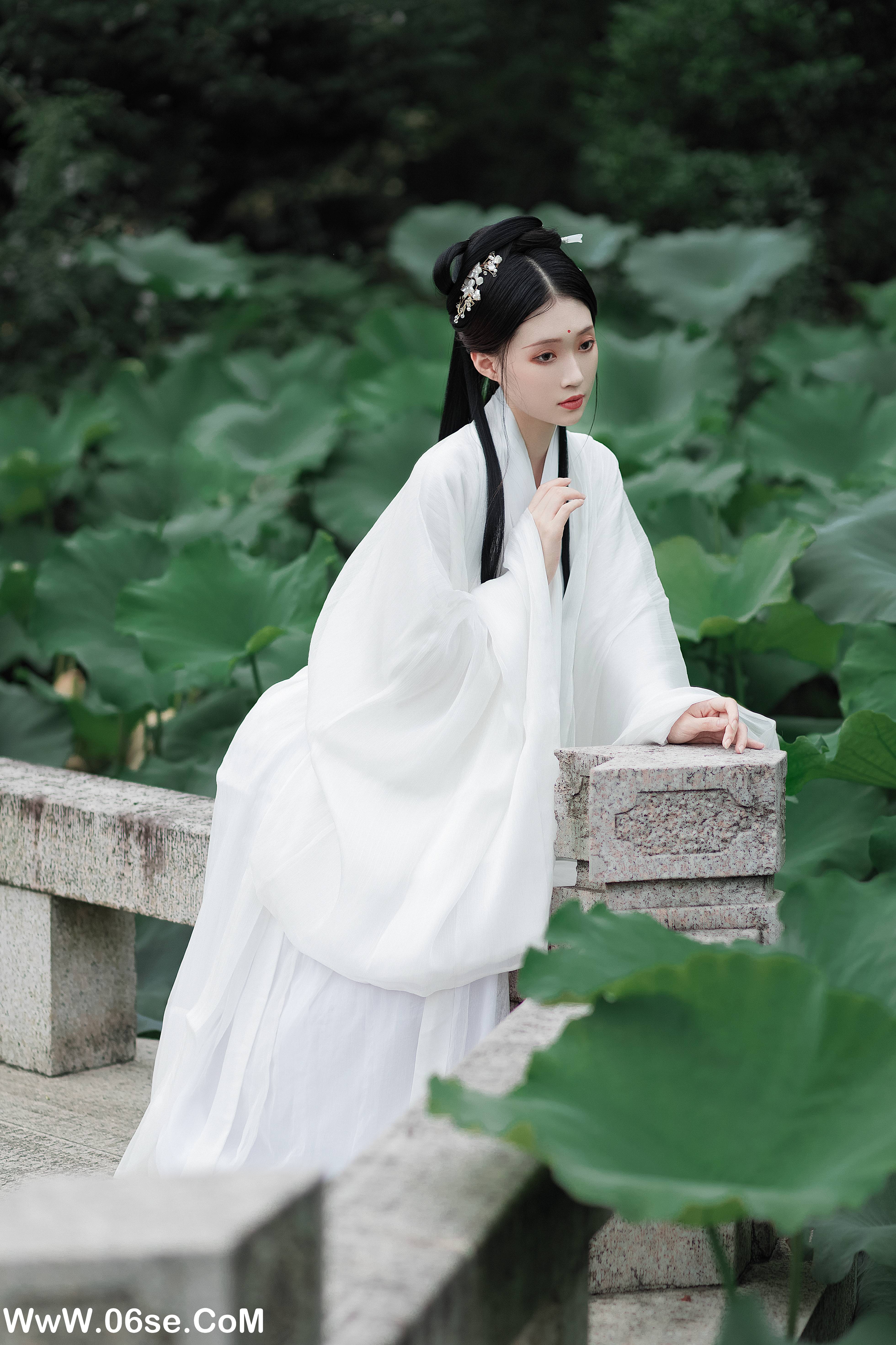 图片[21]-[YITUYU艺图语]2022.02.02 层波潋滟远山横 一笑一倾城 柳柳杨柳柳_[22+1P／513MB]-六色网