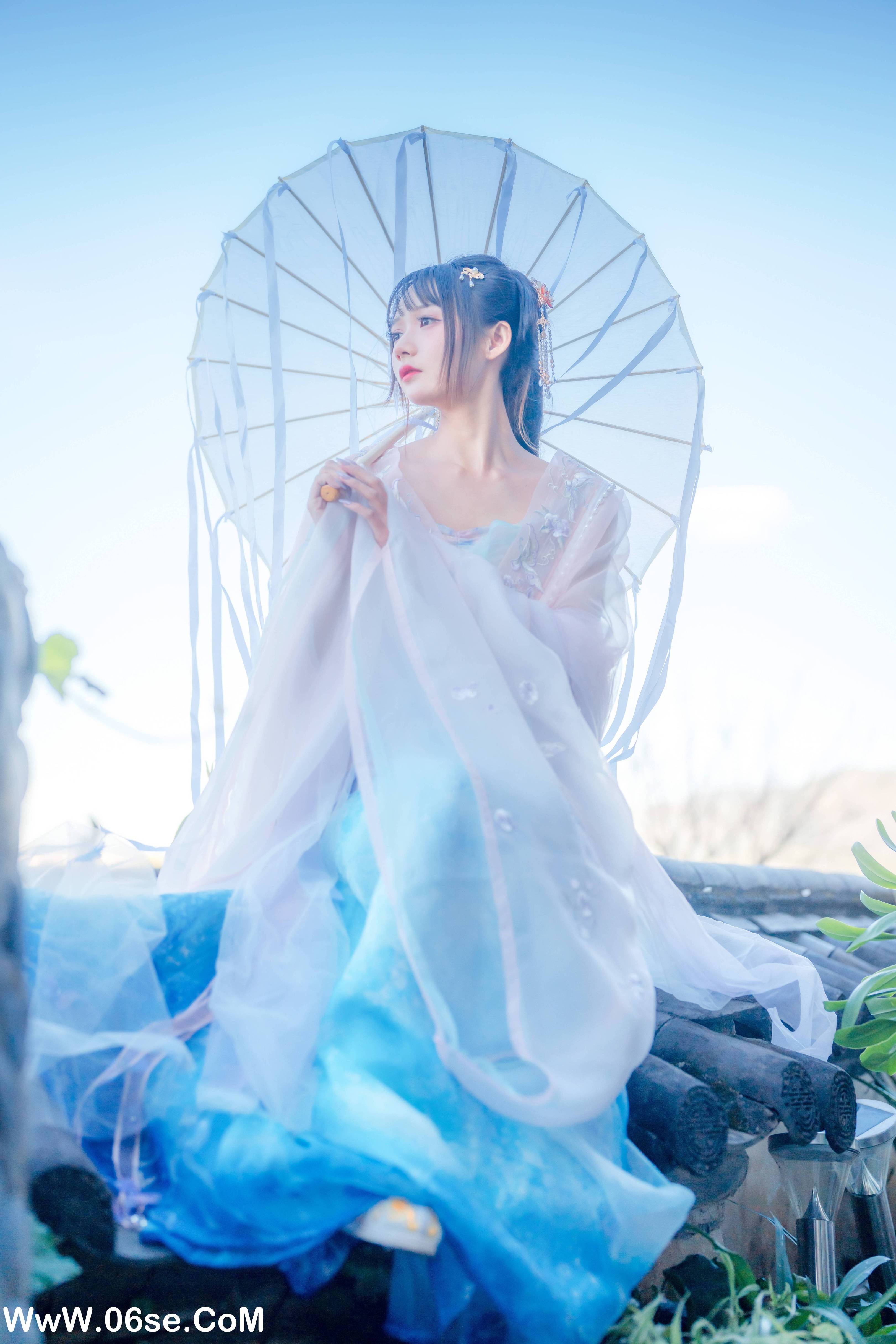 图片[15]-[YITUYU艺图语]2022.05.14 丽江屋顶 兔子Zzz不吃胡萝卜[23P-178.35 MB]-六色网