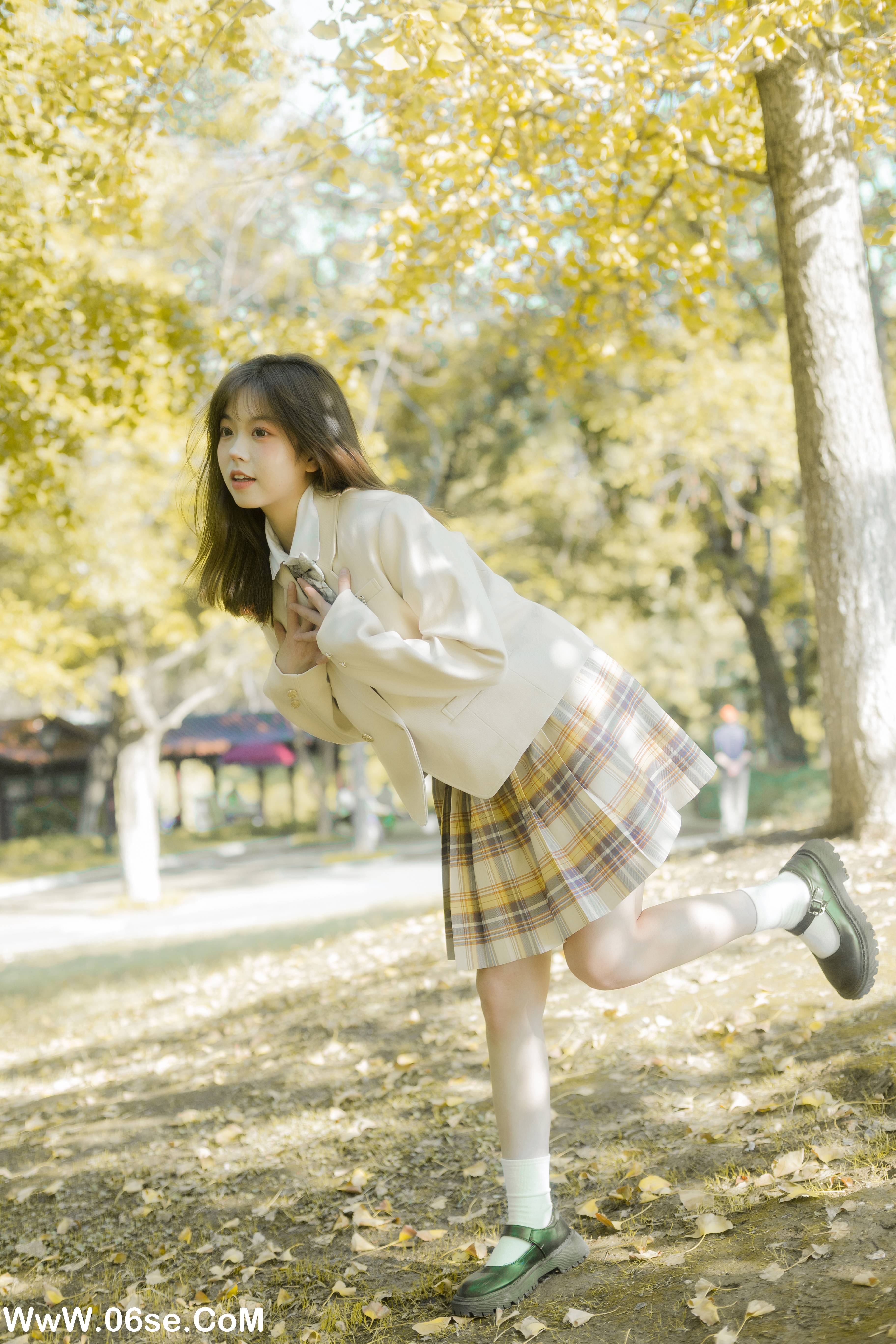 图片[30]-[YITUYU艺图语]2022.11.21 奶油味的秋 哈吉麻花[37+1P／355MB]-六色网