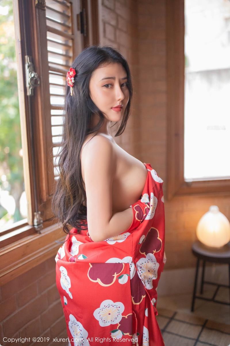 [秀人网] NO.1492 Manuela玛鲁娜 [58P] 57