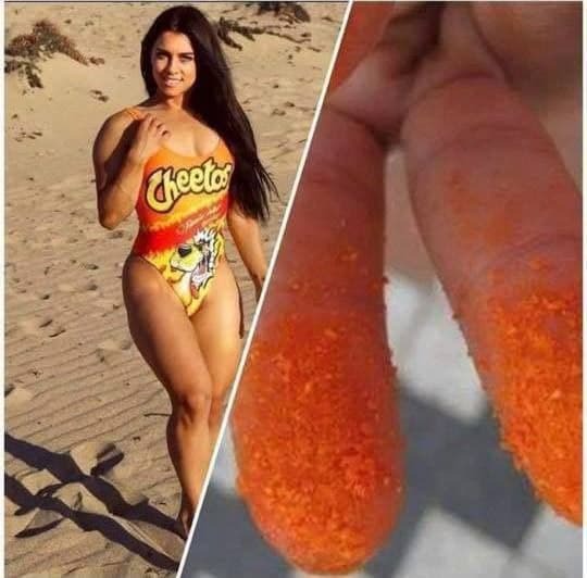 Cuando metes los dedos en cheetos