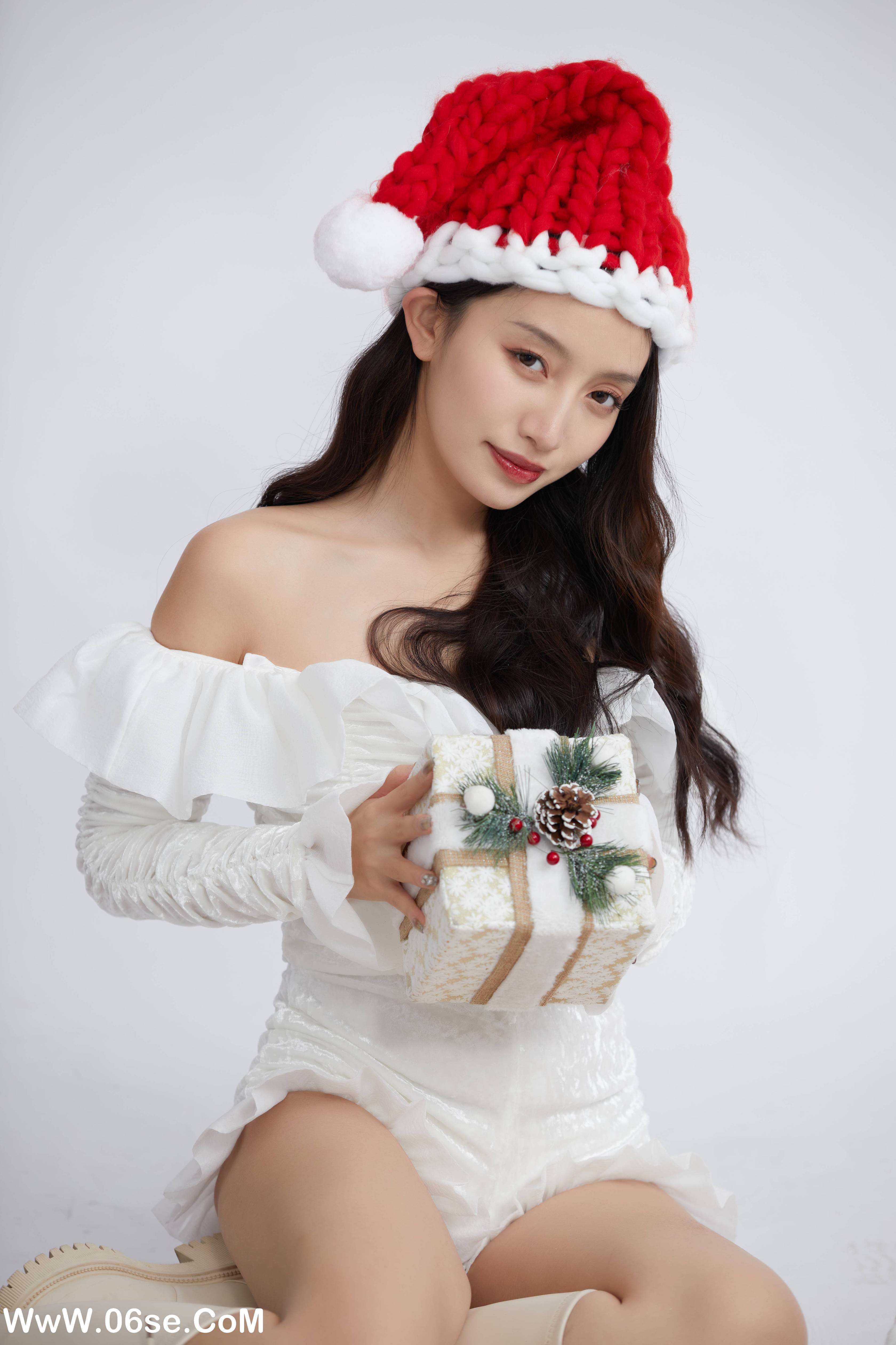 图片[11]-[YITUYU艺图语]2022.12.06 纯白圣诞 柠萌婧啊[22+1P／266MB]-六色网
