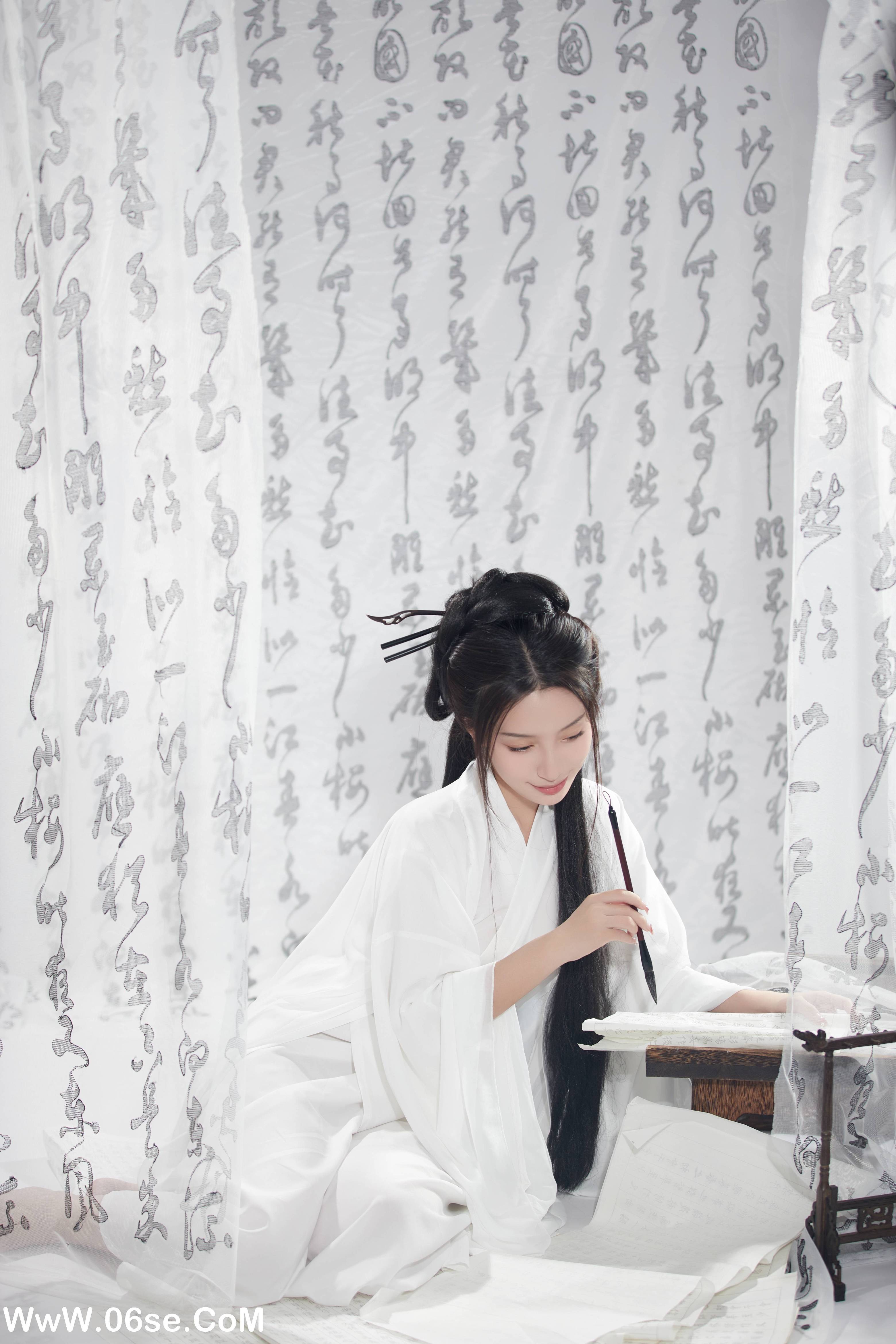 图片[38]-[YITUYU艺图语]2022.10.11 无关风月 柠萌婧啊[39+1P／394MB]-六色网