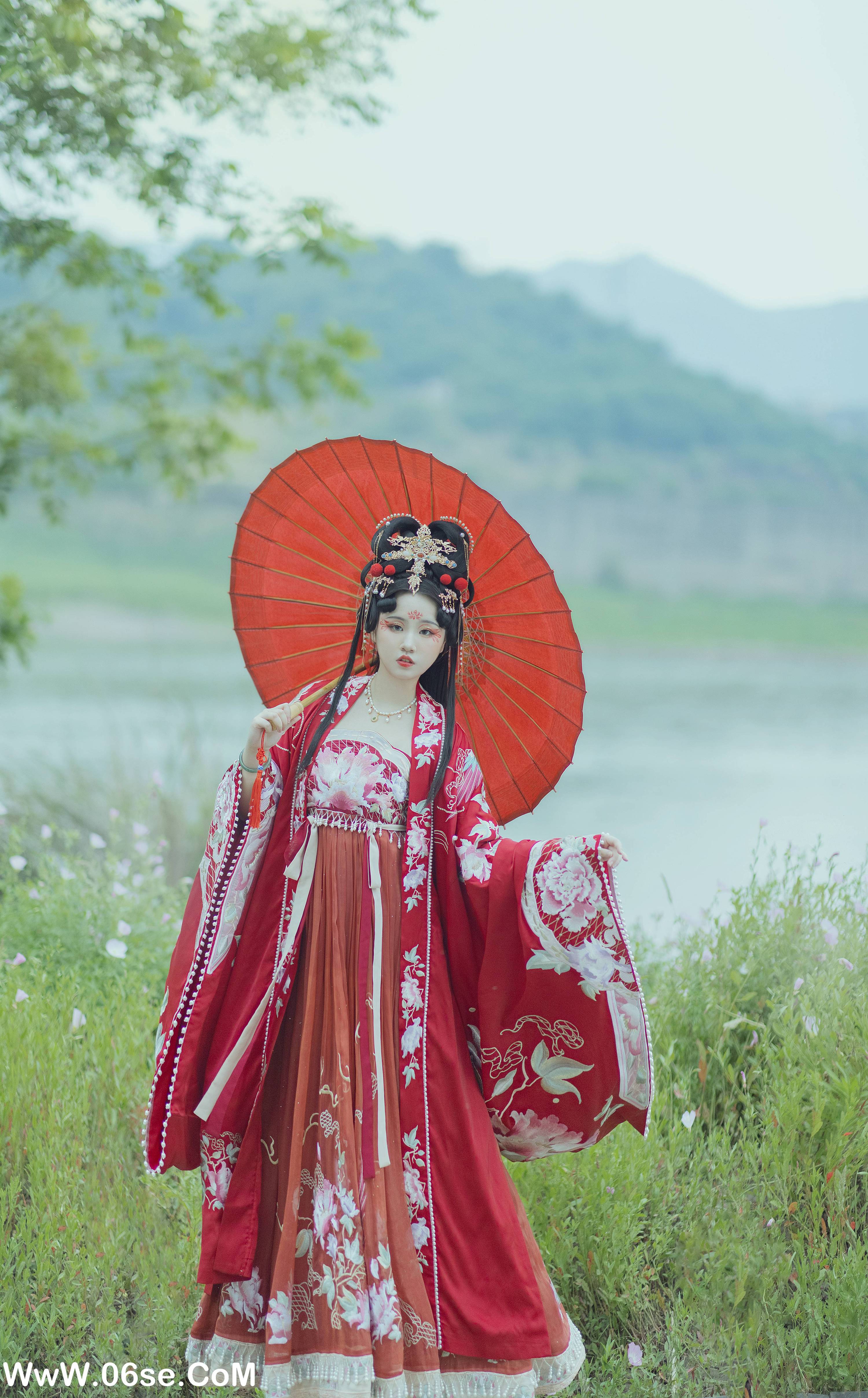 图片[18]-[YITUYU艺图语]2022.08.05 惊鸿一瞥 雨绵绵o[23+1P／272MB]-六色网