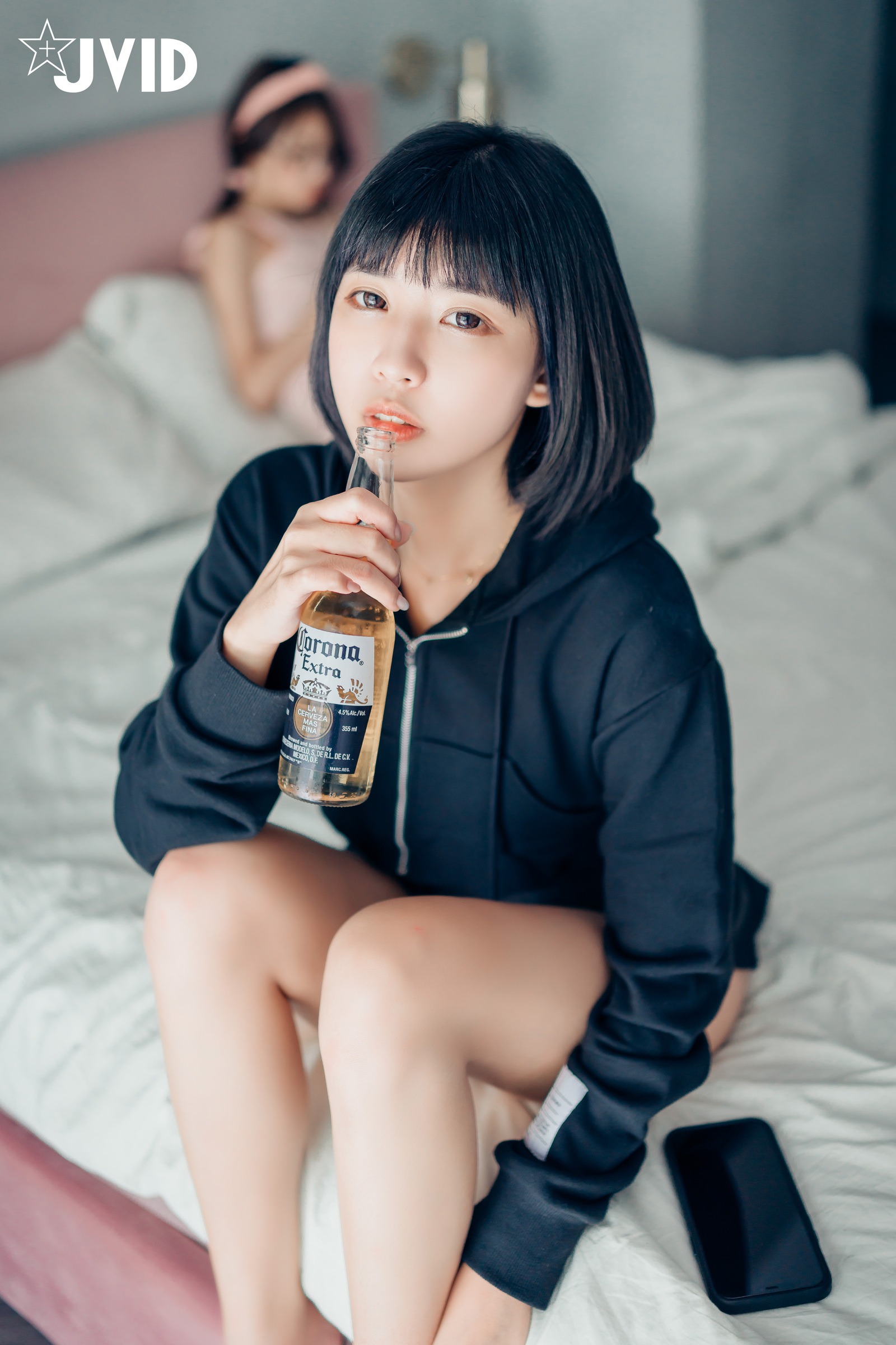 JVID-果宝宝妍妍比赛限定尺度写真🔞姐妹的体液 109