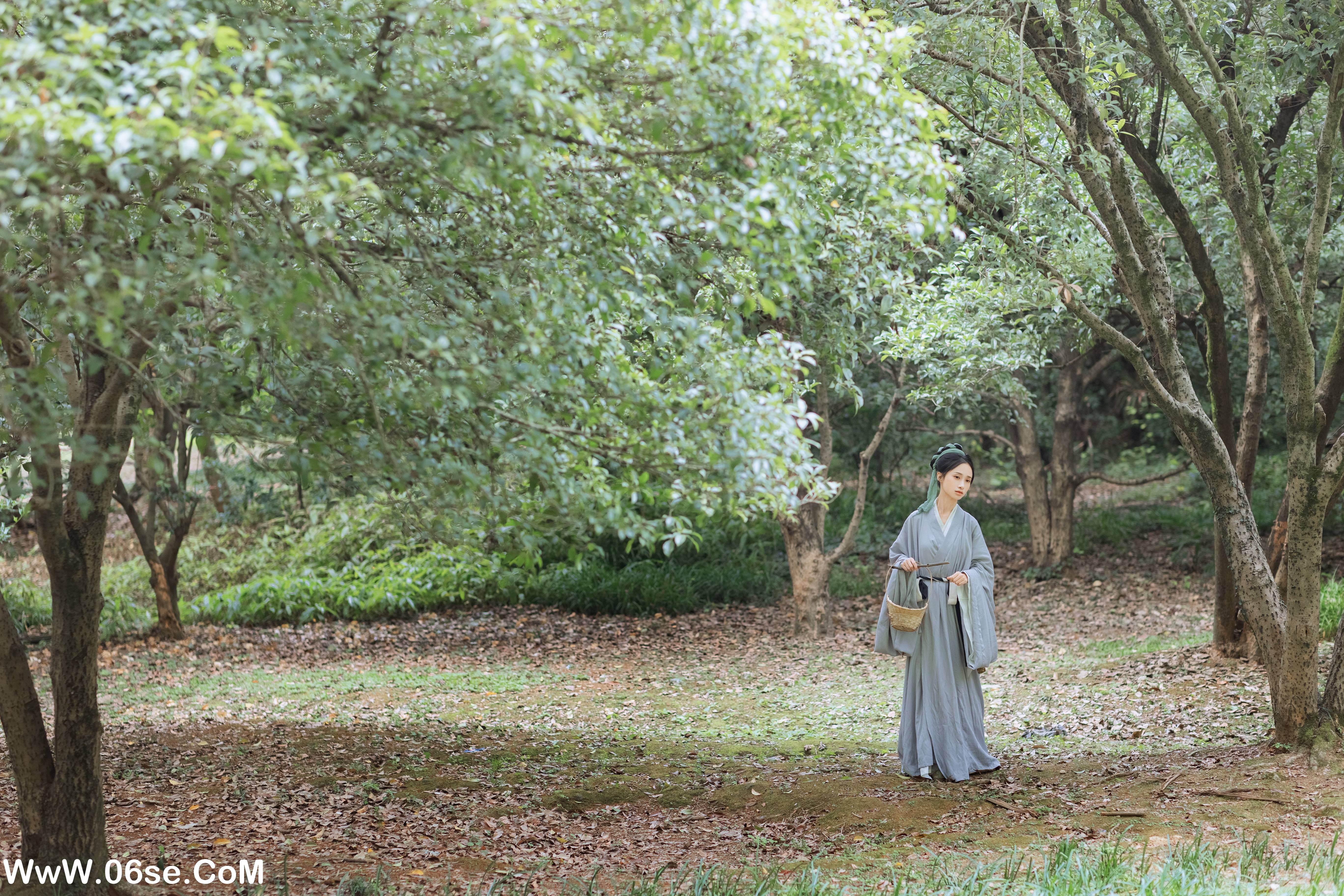 图片[3]-[YITUYU艺图语]2022.11.25 王宝钏挖野菜 眸小妖[28+1P／262MB]-六色网