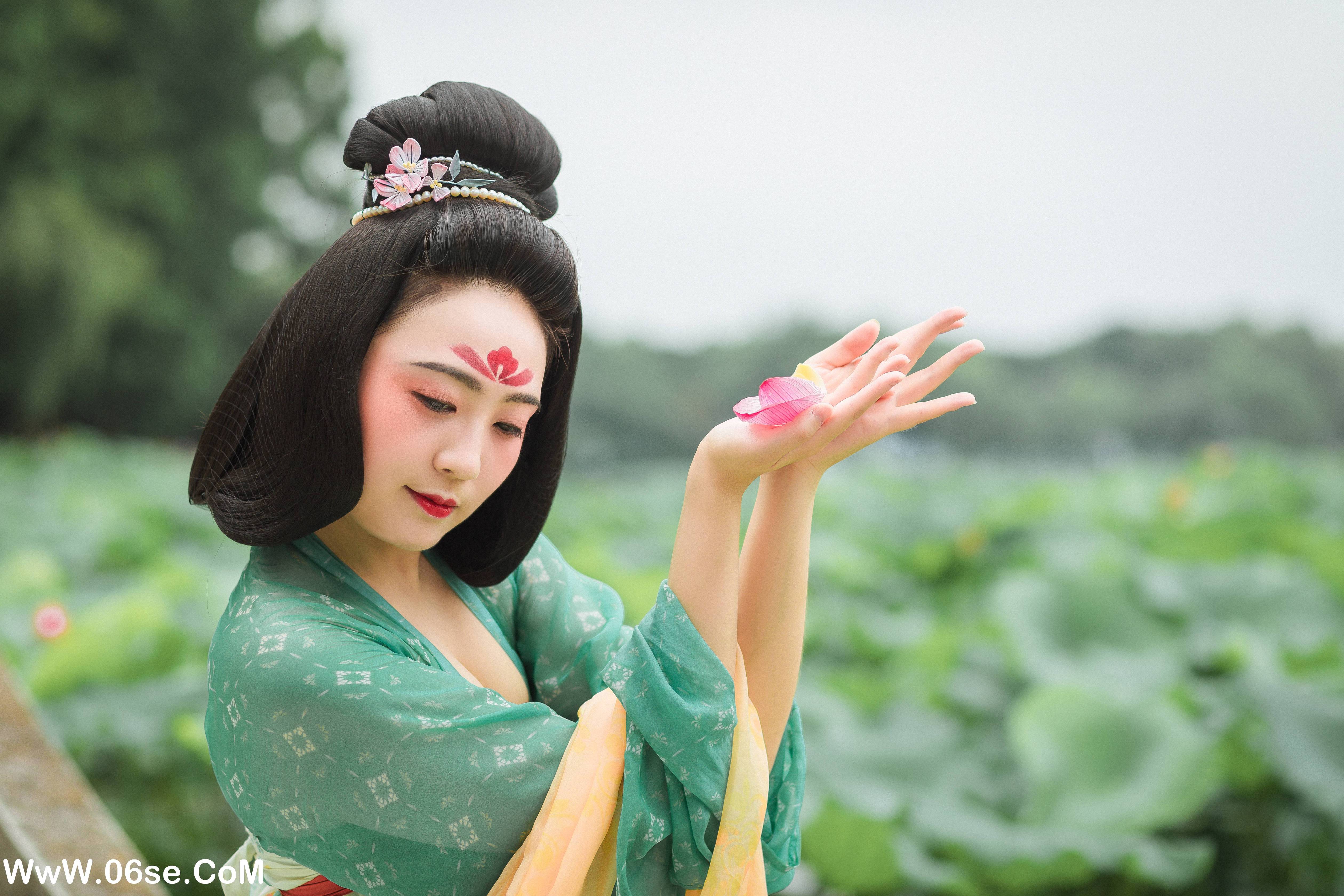 图片[18]-[YITUYU艺图语]2022.01.14 荷 徐悦尔[22+1P／449MB]-六色网