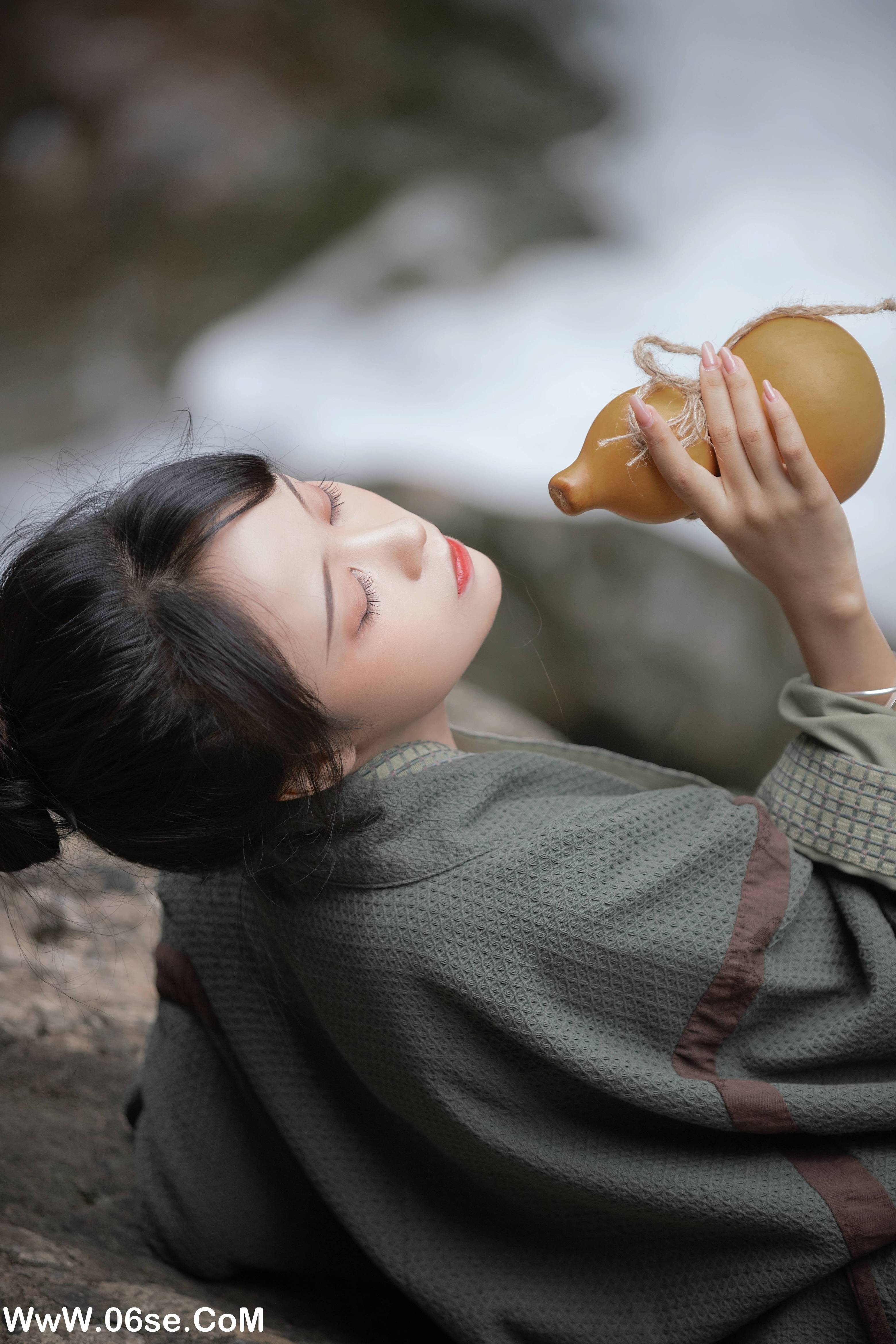 图片[4]-[YITUYU艺图语]2022.08.13 上山 梨一依[37+1P／505MB]-六色网