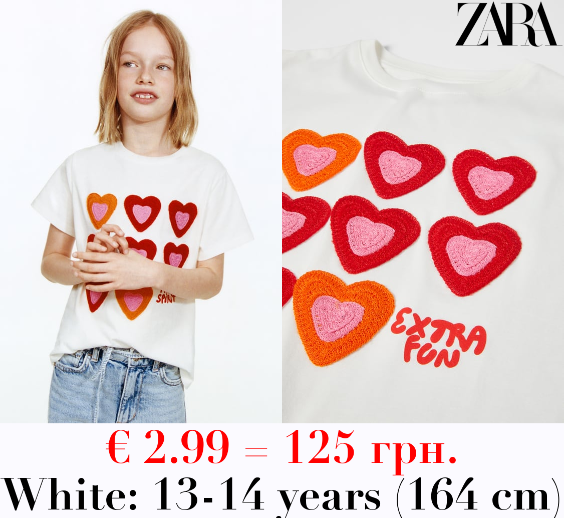 T-SHIRT WITH APPLIQUÉS