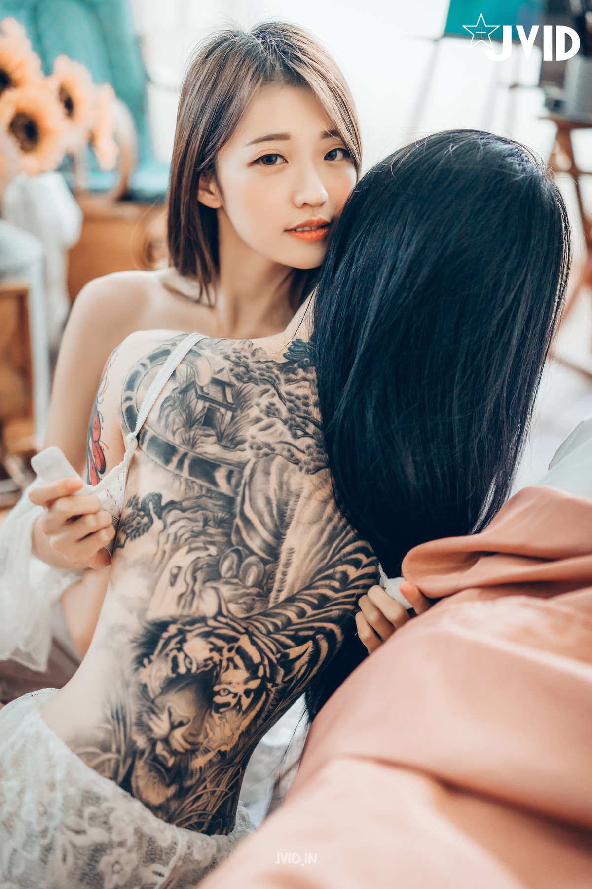 JVID精品 飄飄 妍妍 百合花神の美少女 最色色嘗試 辰辰特別客串！色色最大突破 Set.01 26