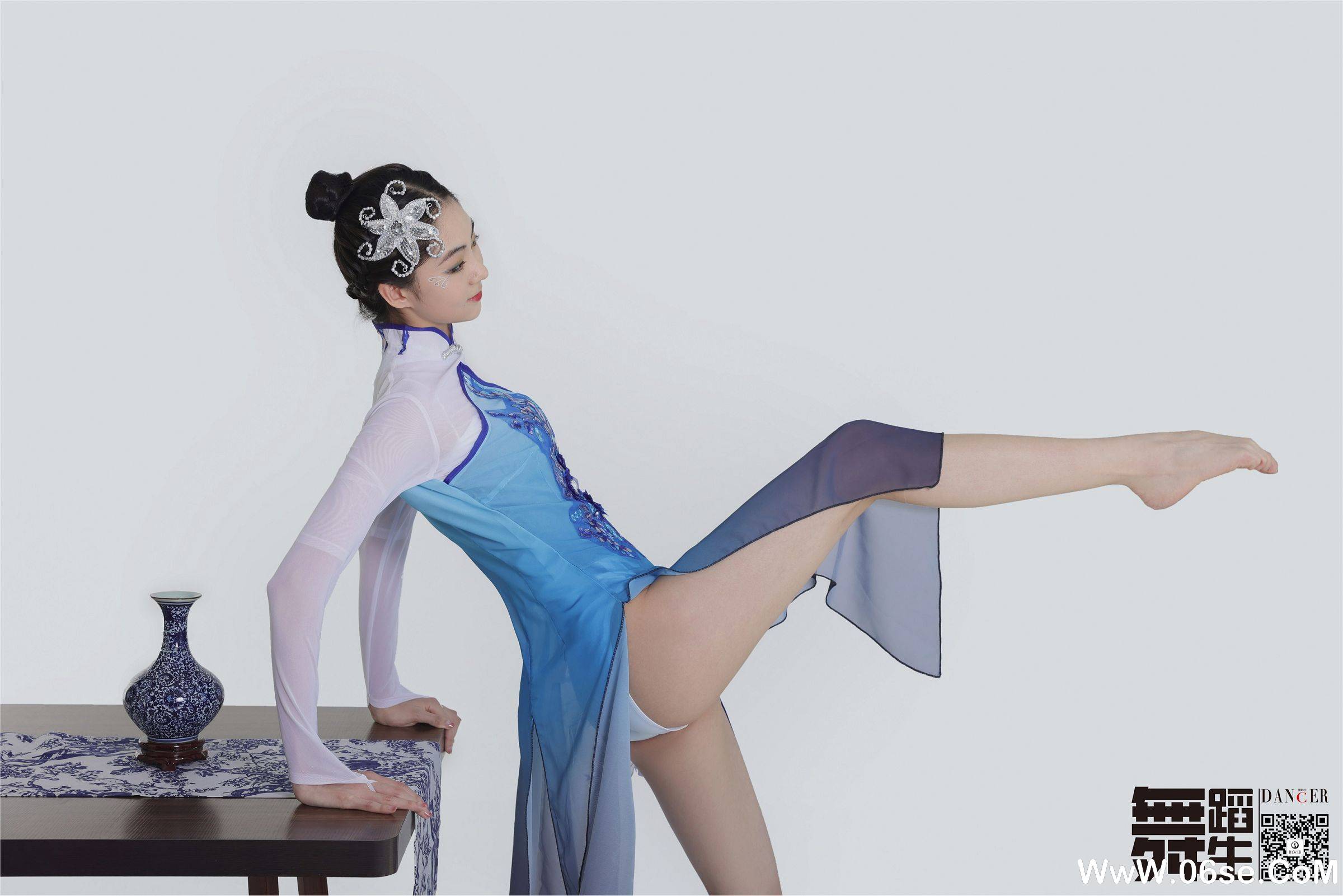 图片[25]-[GALLI嘉丽] 舞蹈生日记 104 – 青花瓷 韩玉彤-六色网