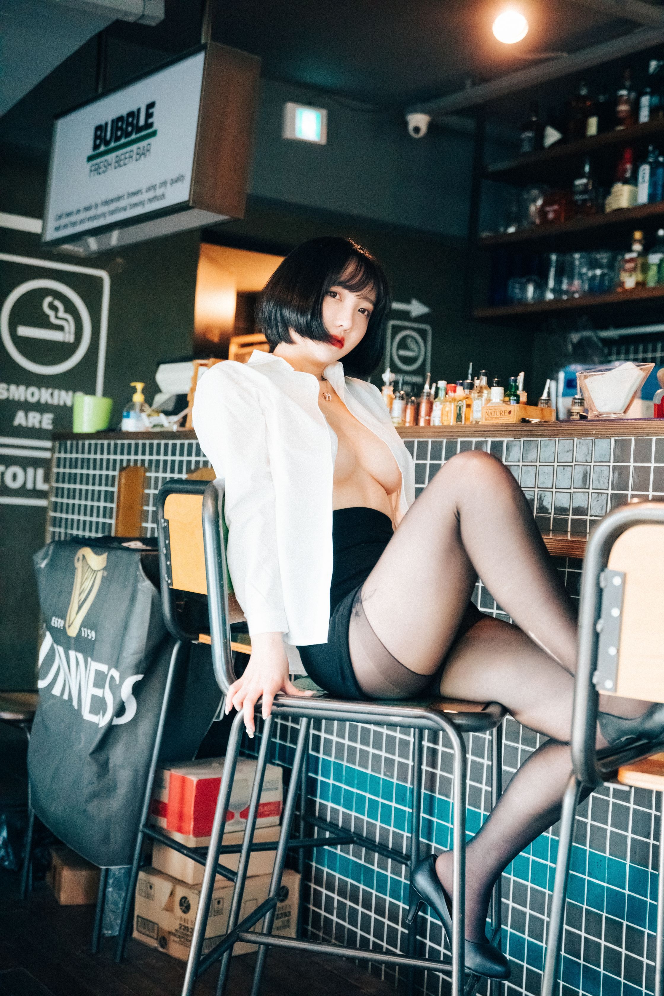 孙乐乐 - [Loozy] Son Ye-Eun (손예은) - Tainted Love Bar 43