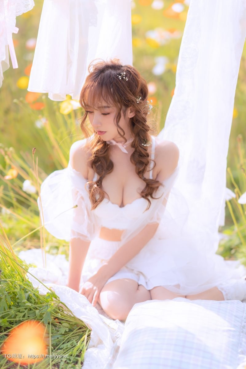 [Cos]过期米线线喵 NO - 晒衣服 [41P] 20