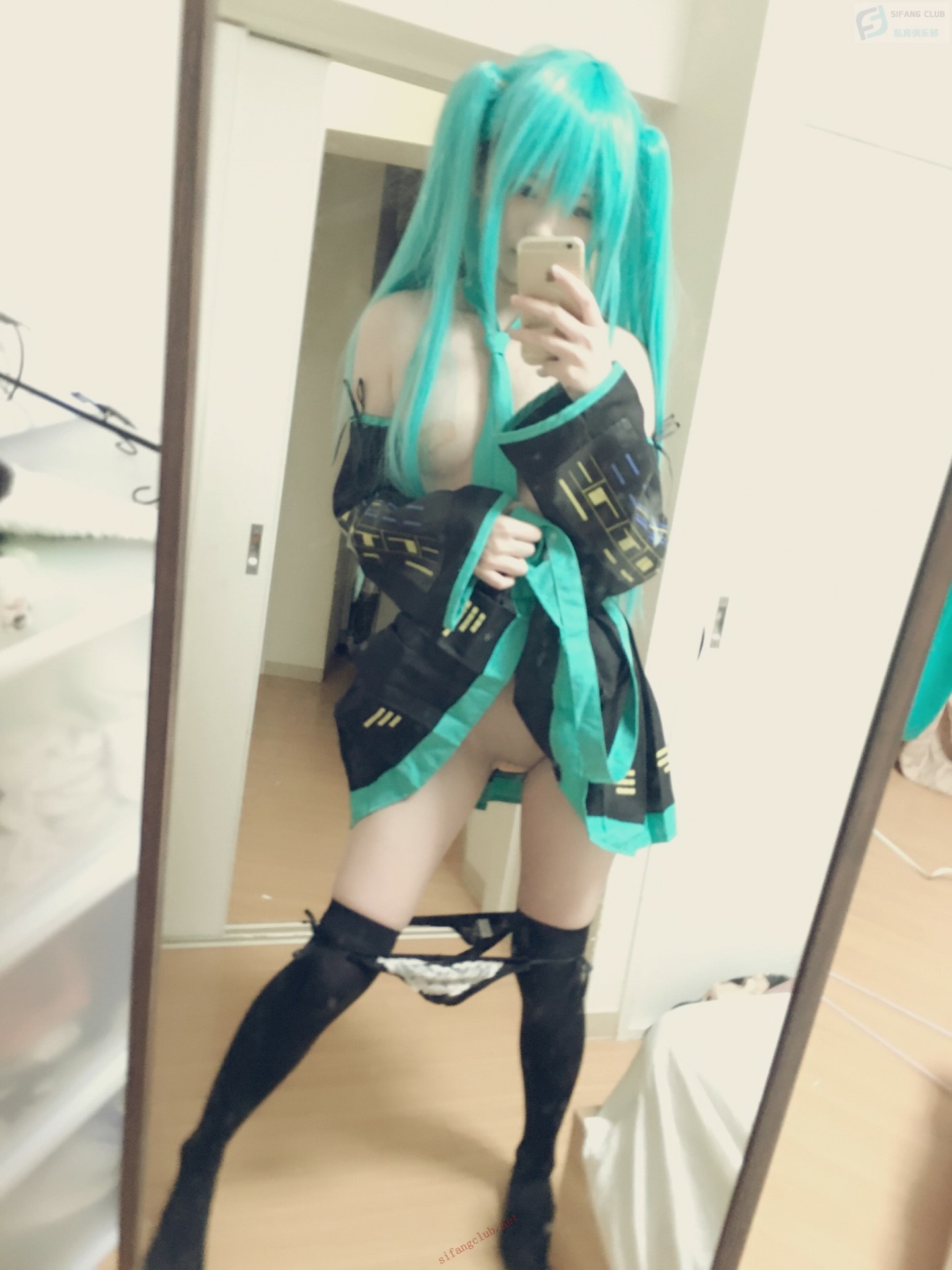 习呆呆-初音[29P2V] 1