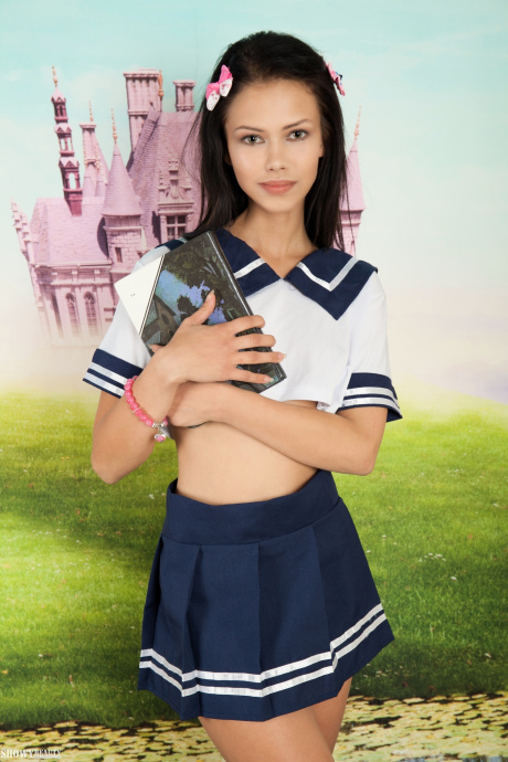 [Image: 6d7c49465f976e93e8a45.jpg]