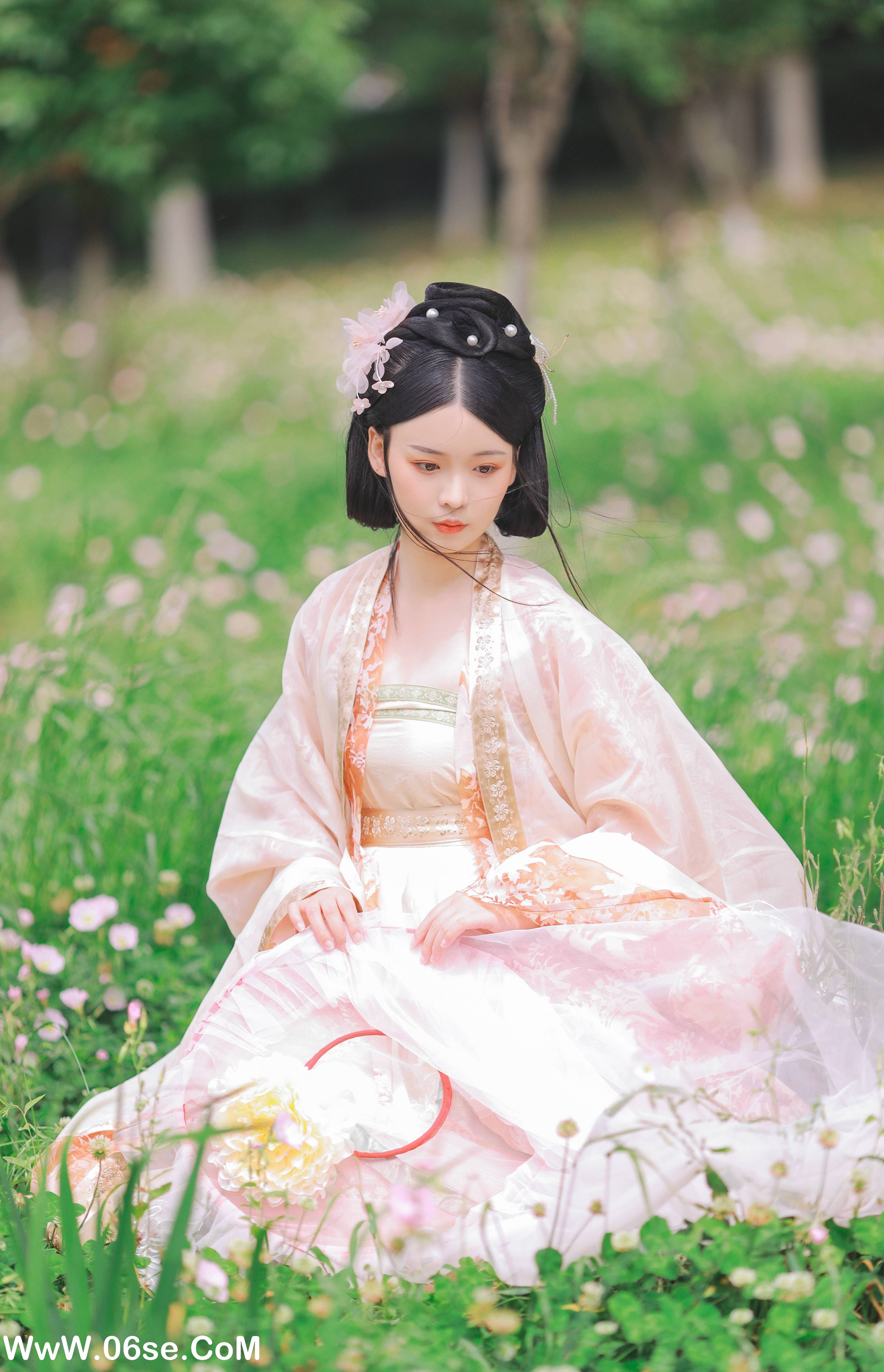 图片[15]-[YITUYU艺图语]2022.08.17 春有约 花不误 蘑菇任性鬼[19+1P／165MB]-六色网