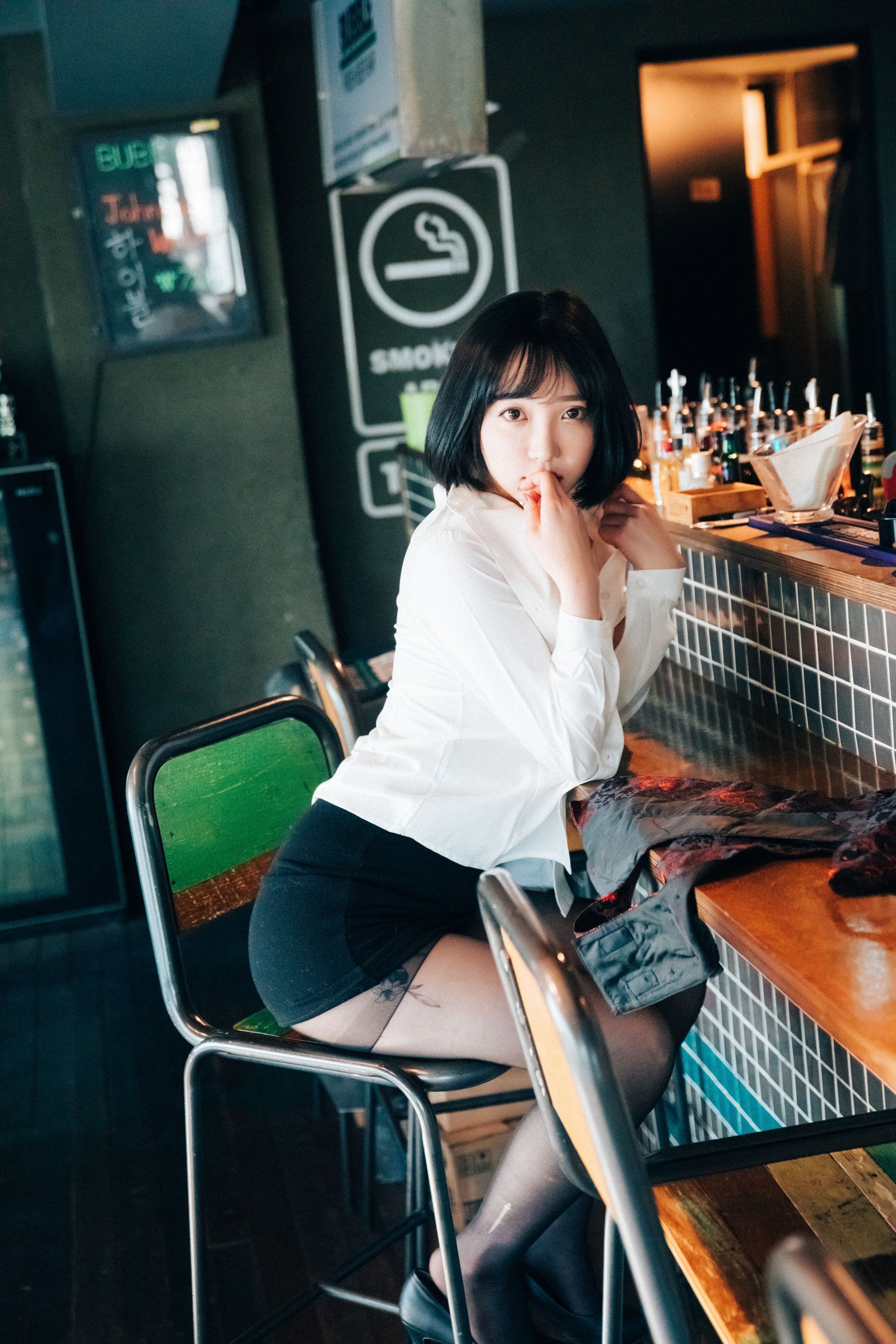 孙乐乐 - [Loozy] Son Ye-Eun (손예은) - Tainted Love Bar 36