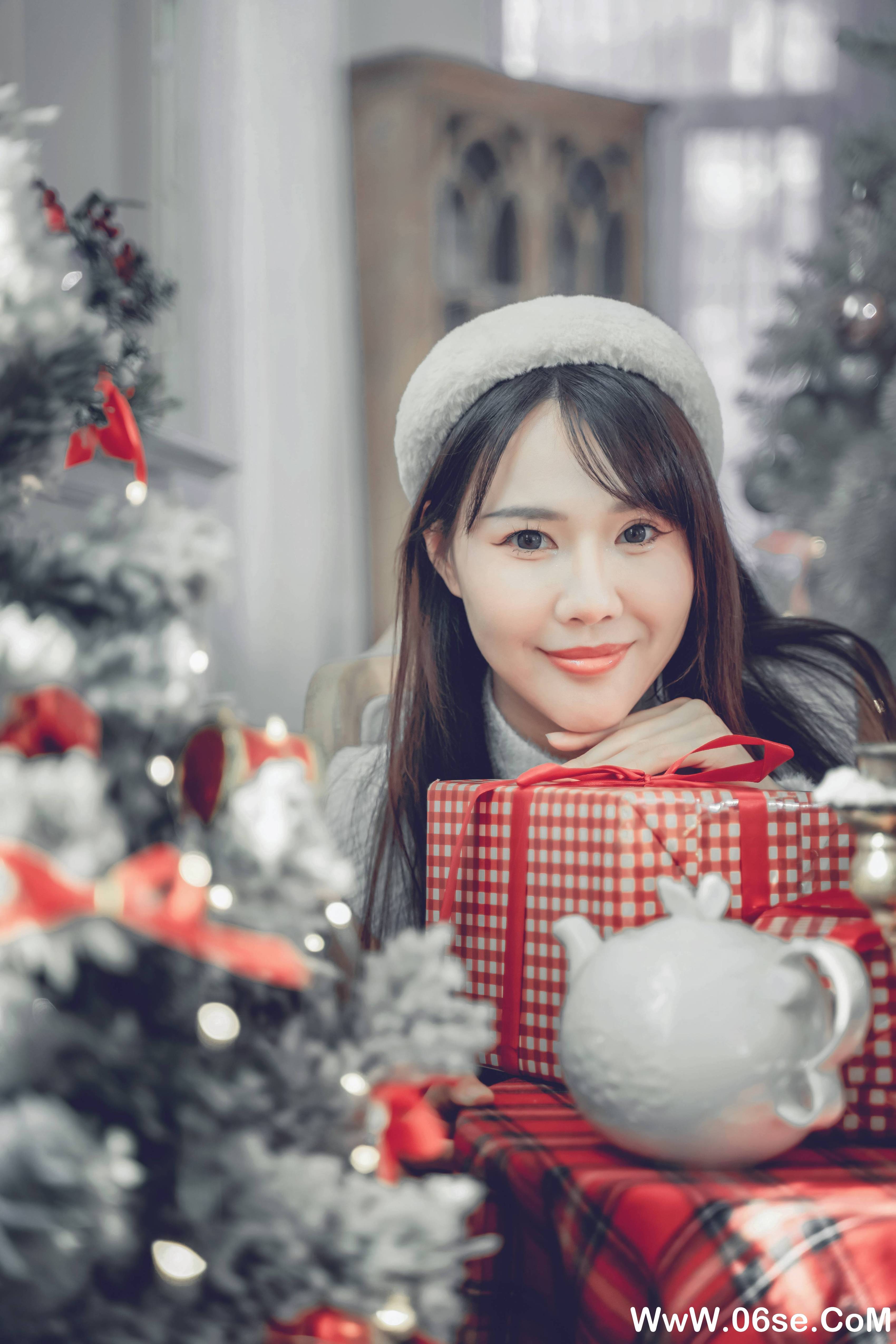 图片[13]-[YITUYU艺图语]2021.12.21 圣诞少女 lin[41+1P／446MB]-六色网