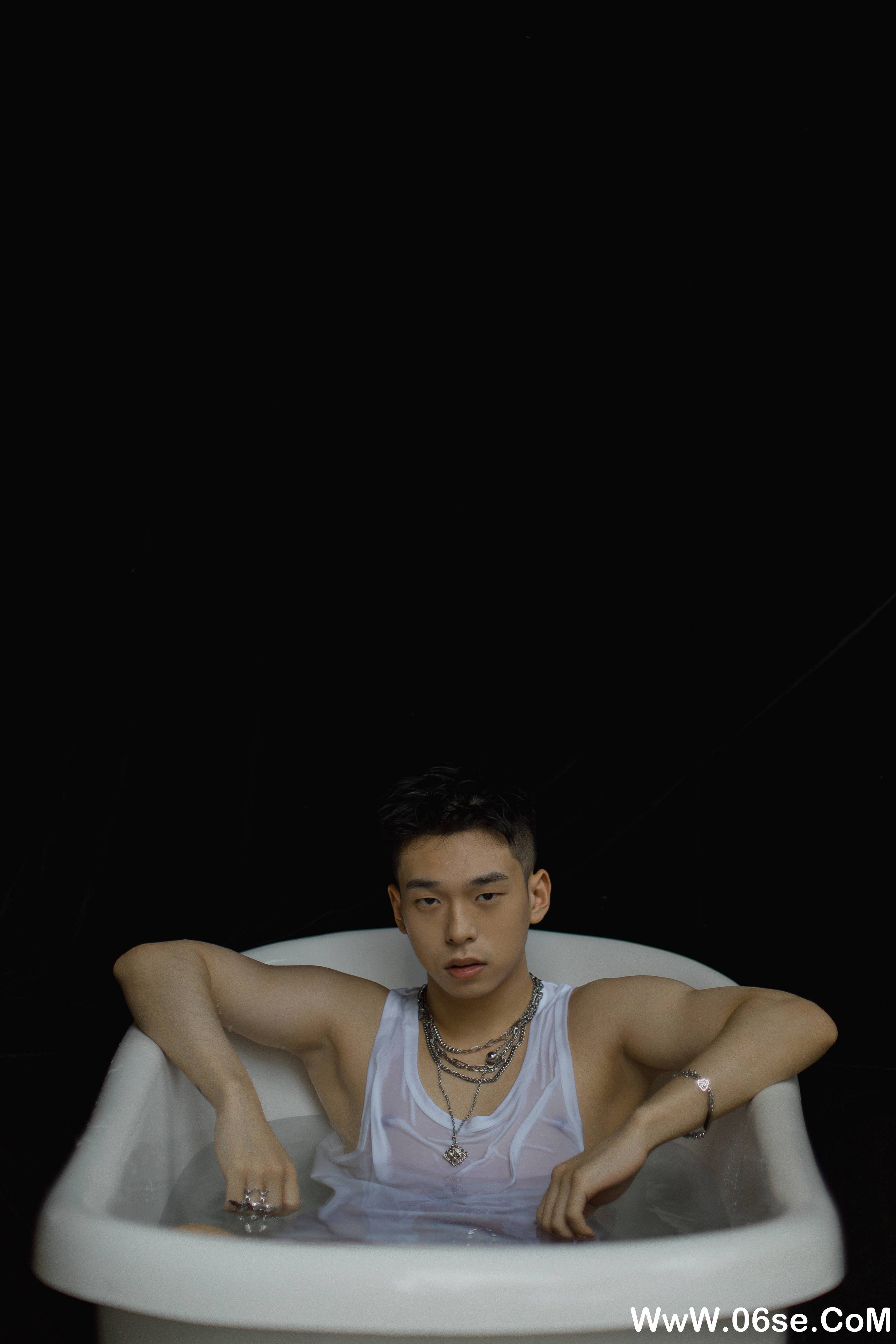 图片[8]-[YITUYU艺图语]2021.08.25 颜色 高浩泽[24+1P／316MB]-六色网
