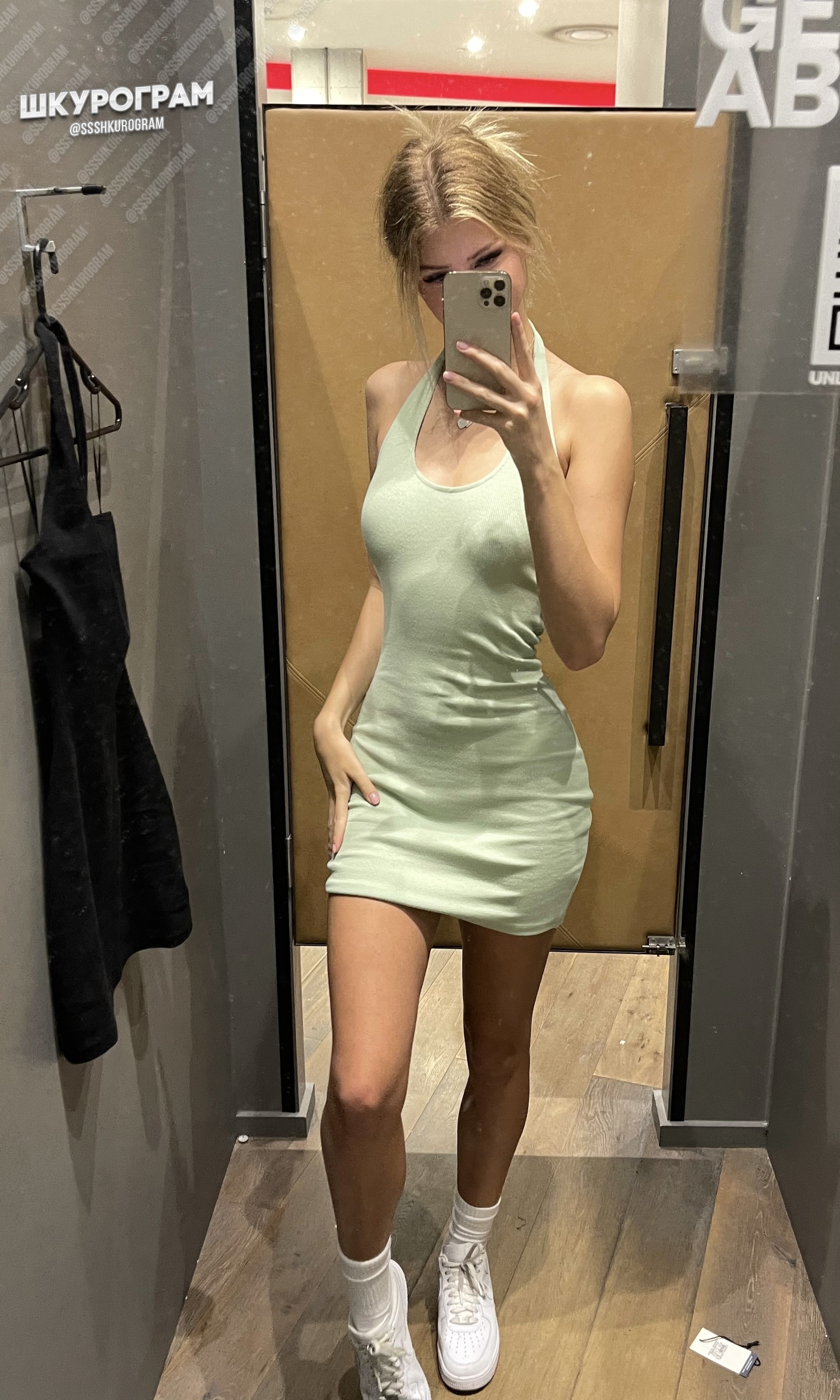 Ребят, каждая девушка хоть раз но сливала свои фотки где-то в переписке 🔞....