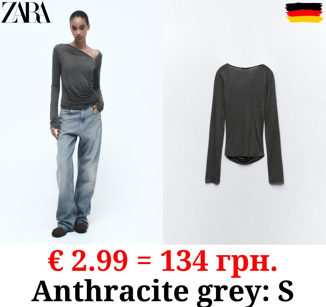 T-SHIRT WITH SIDE GATHERING