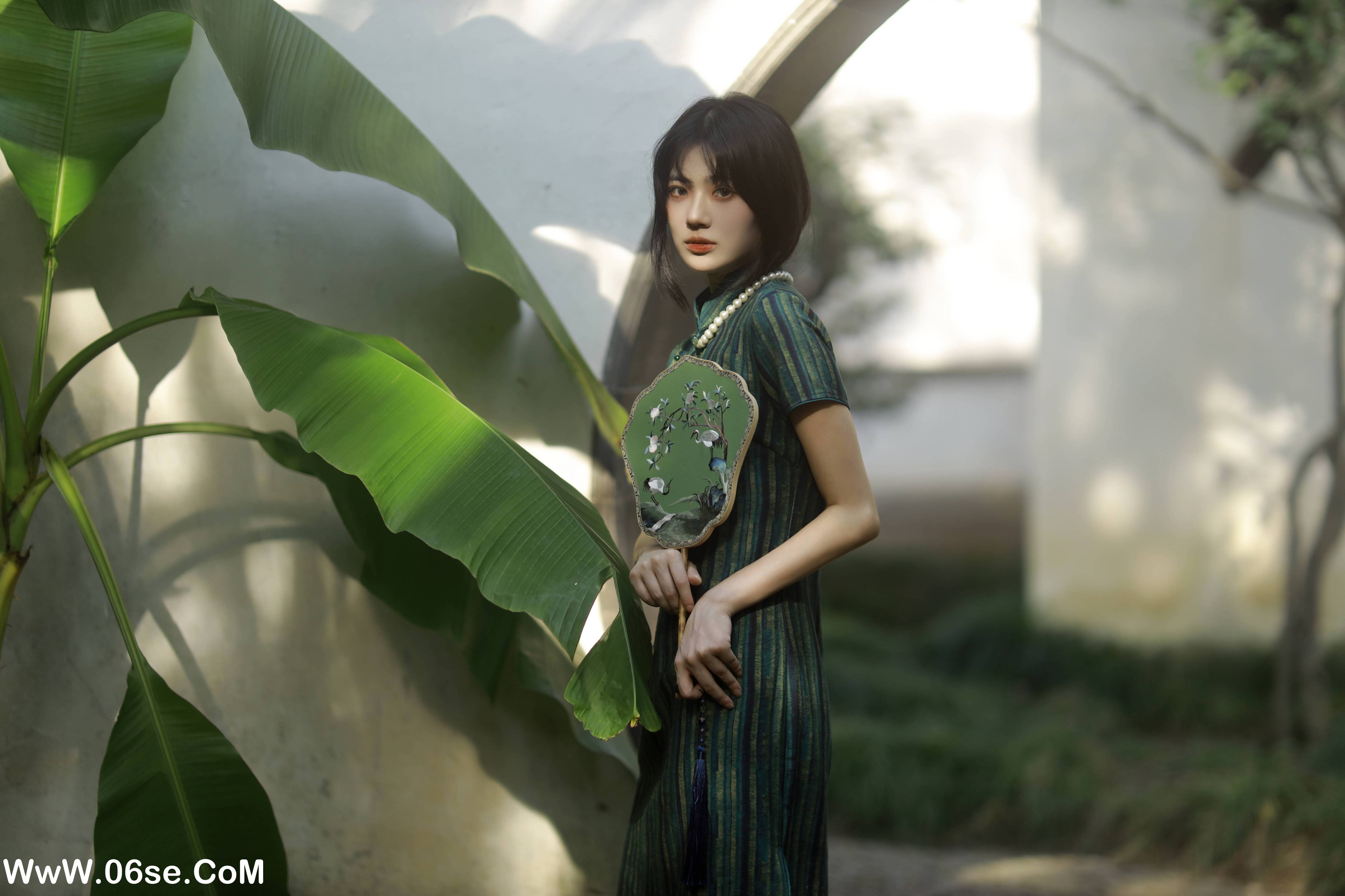 图片[14]-[YITUYU艺图语]2022.11.05 绿意旗袍 Elikaka[35+1P／357MB]-六色网