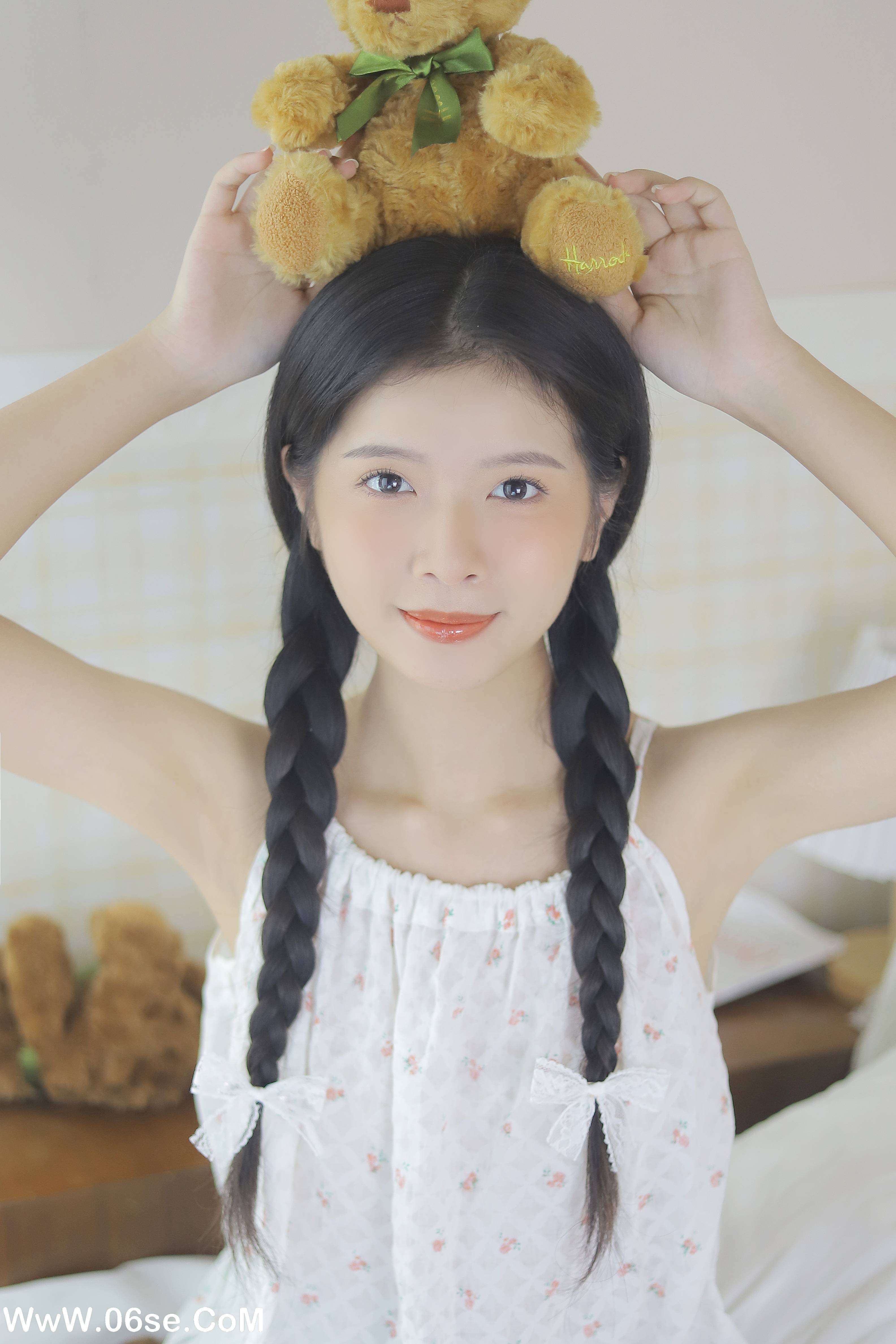 图片[9]-[YITUYU艺图语]2022.10.14 甜妹代表团 罗芷昕[24+1P／235MB]-六色网