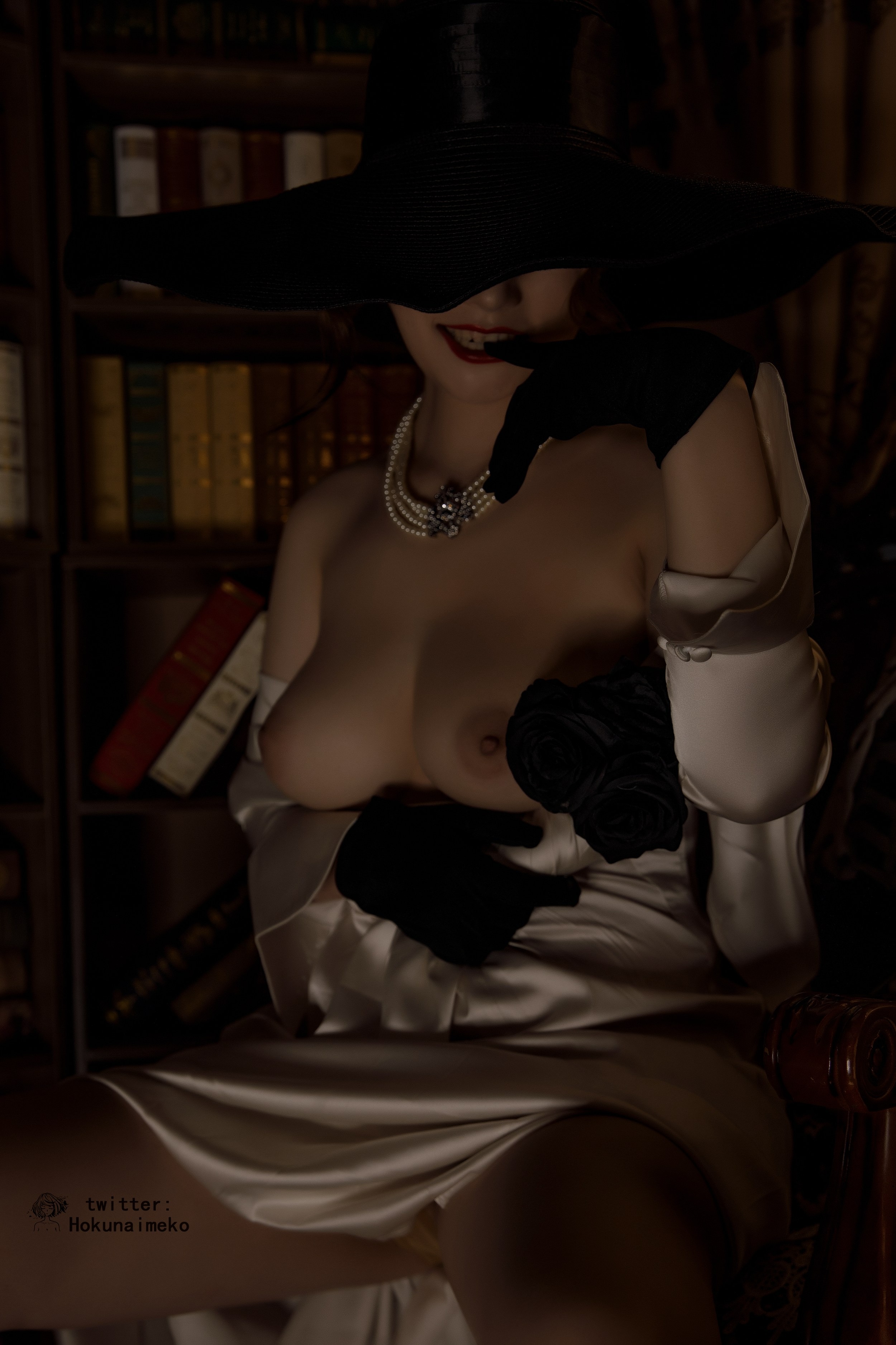 Hokunaimeko 北乃芽子 - Alcina Dimitrescu 70P 42
