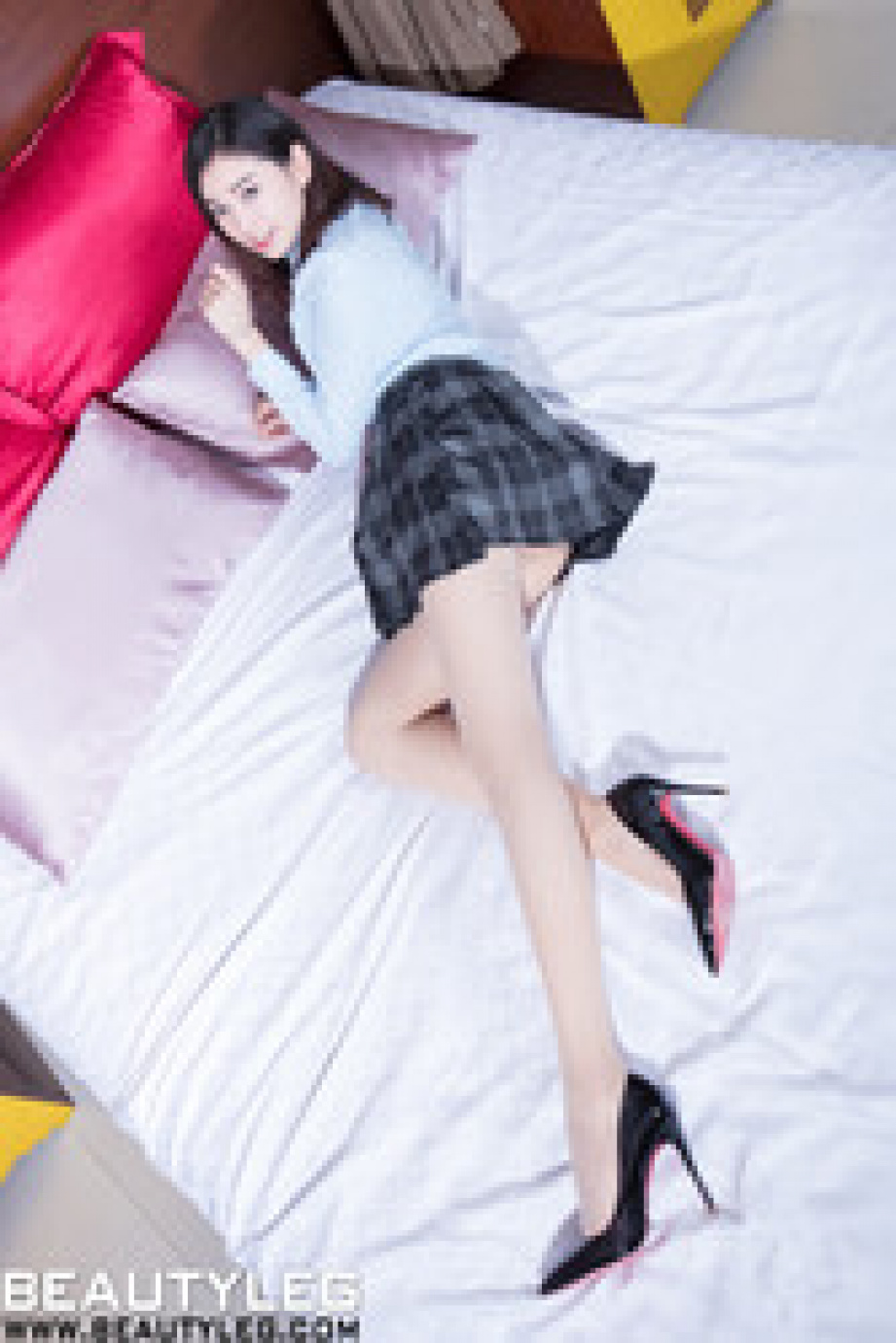 [Image: 6f2887a6607f73d0da074.jpg]