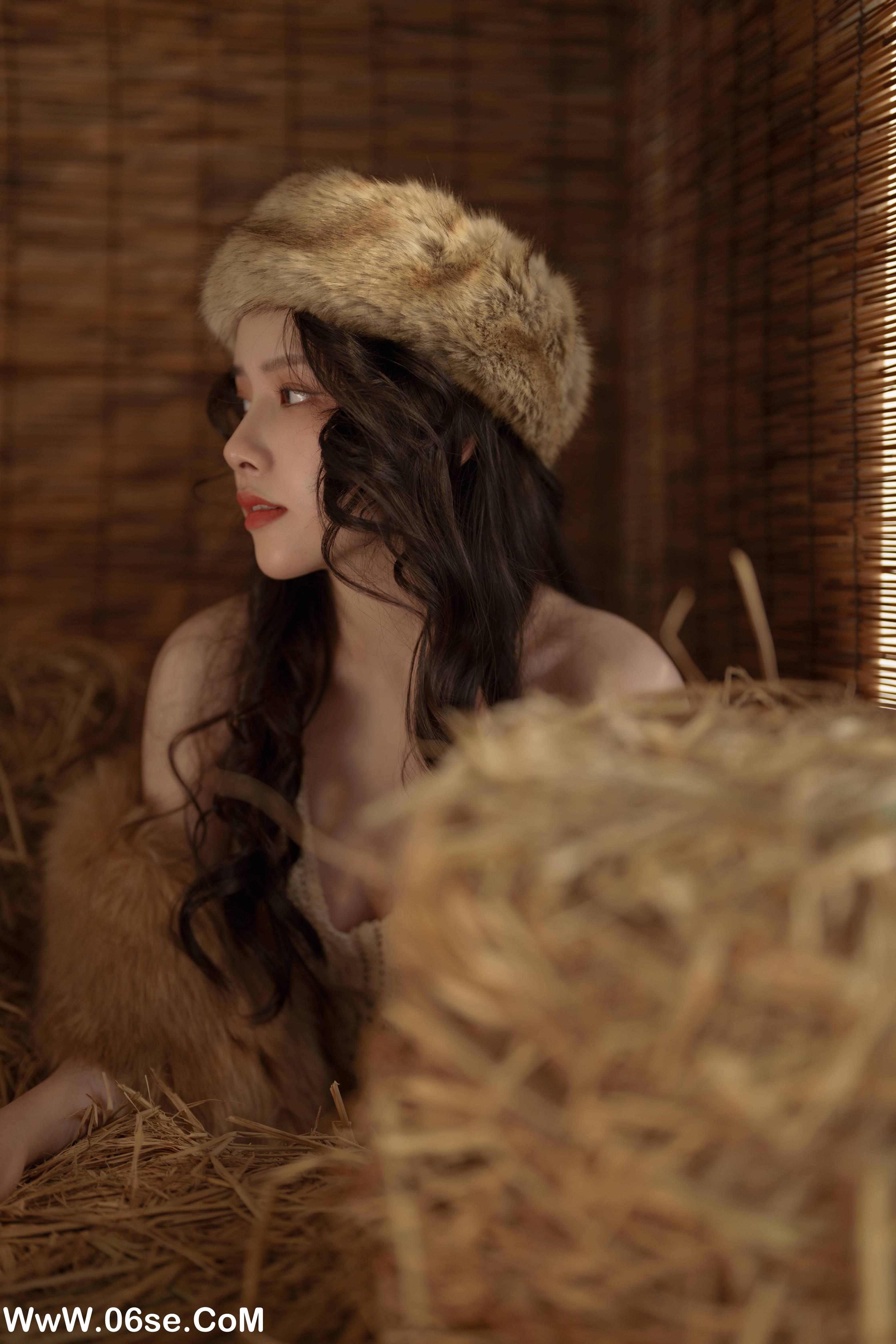 图片[31]-[YITUYU艺图语]2022.01.30 柴火屋里的暧昧时光 姚妹[42+1P／677MB]-六色网