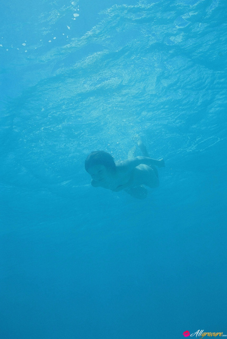 [Image: 6f74e5e968c3ddcaf4b13.jpg]