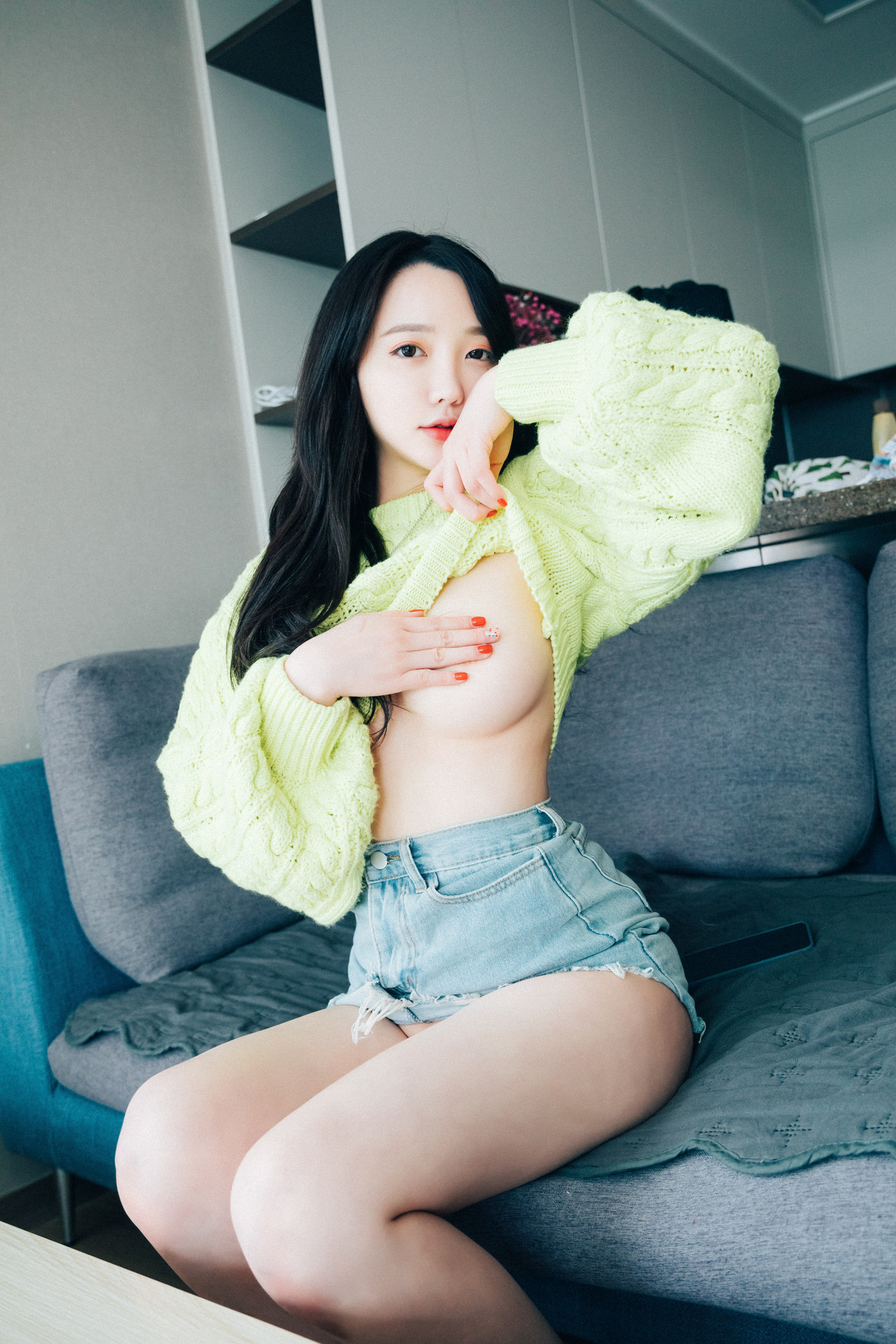 Son Yeeun 손예은, [Loozy] Travel Partner Set.01 16