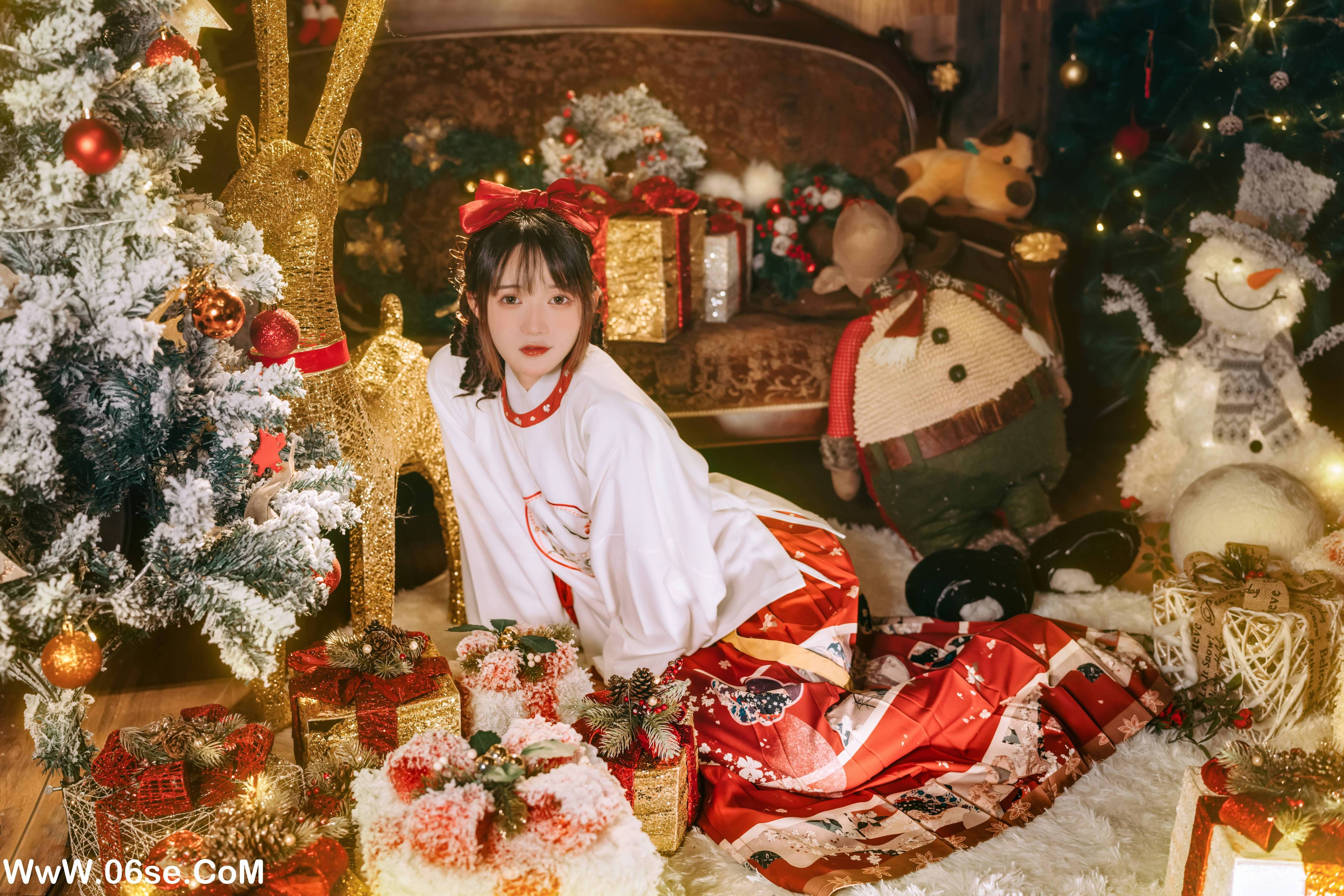 图片[27]-[YITUYU艺图语]2022.12.27 汉洋折衷的圣诞 兔子Zzz不吃胡萝卜[28+1P／194MB]-六色网